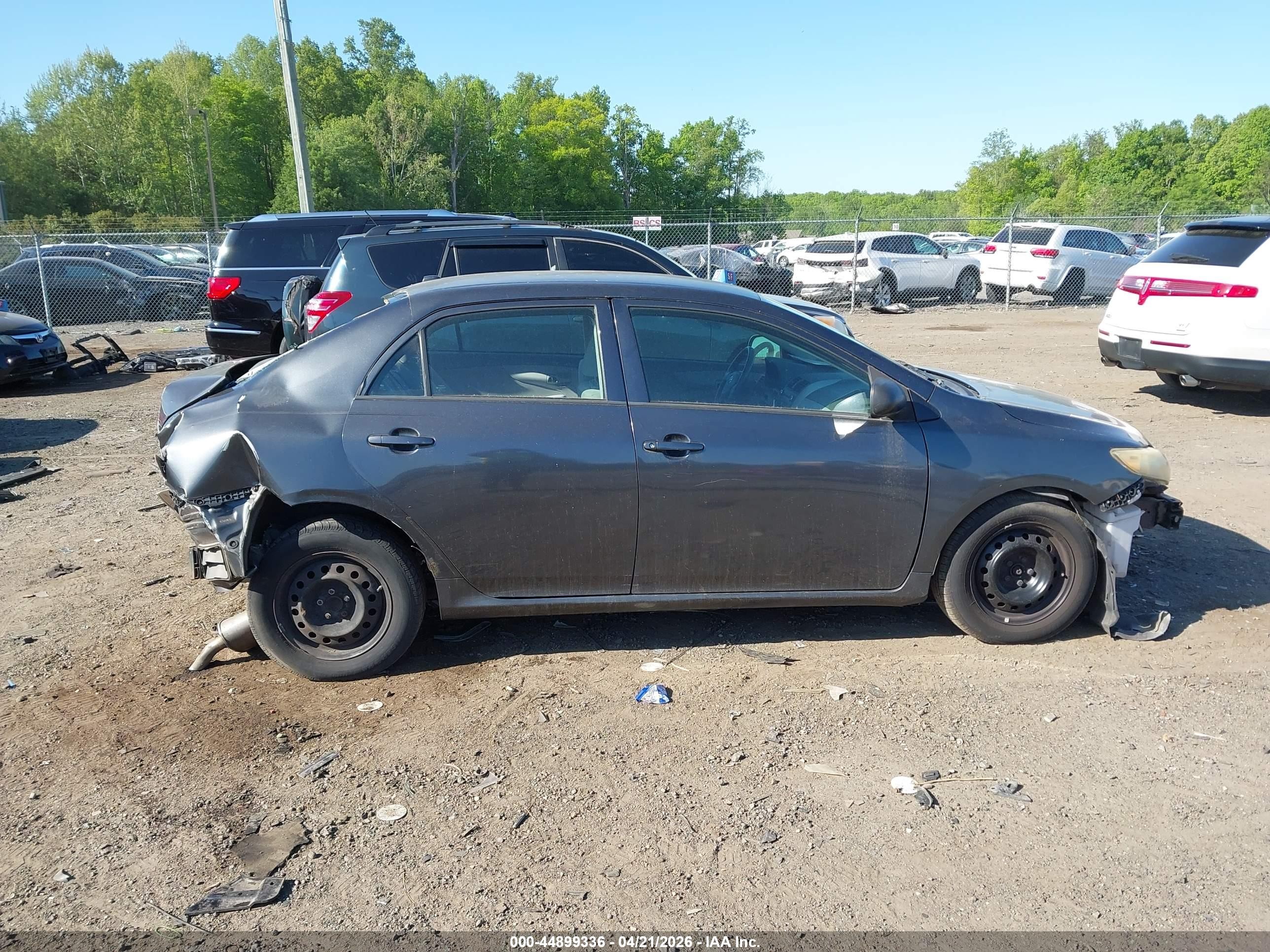 2010 Toyota Corolla   Gray vin: 1NXBU4EEXAZ183910