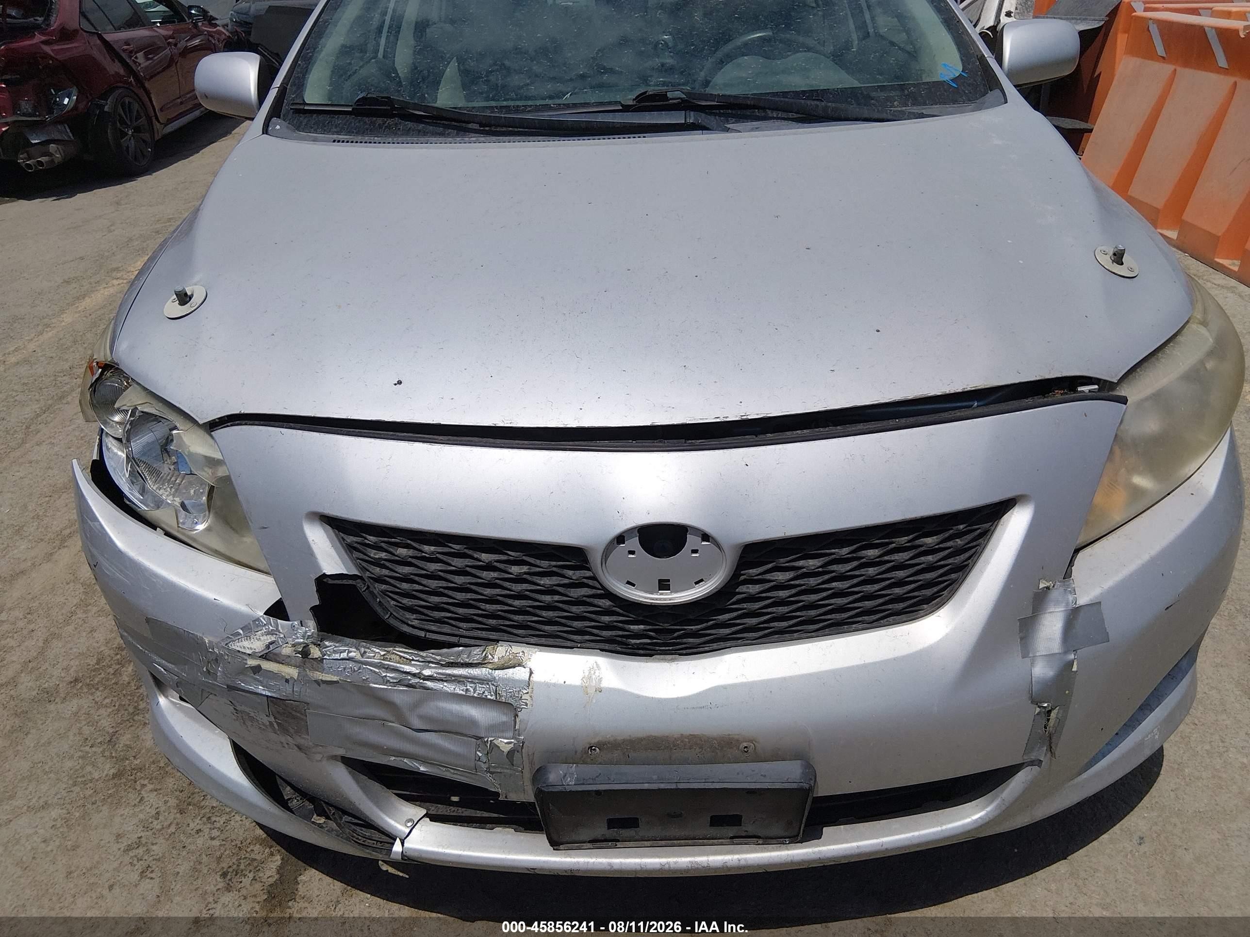 2010 Toyota Corolla Le White vin: 1NXBU4EEXAZ190274