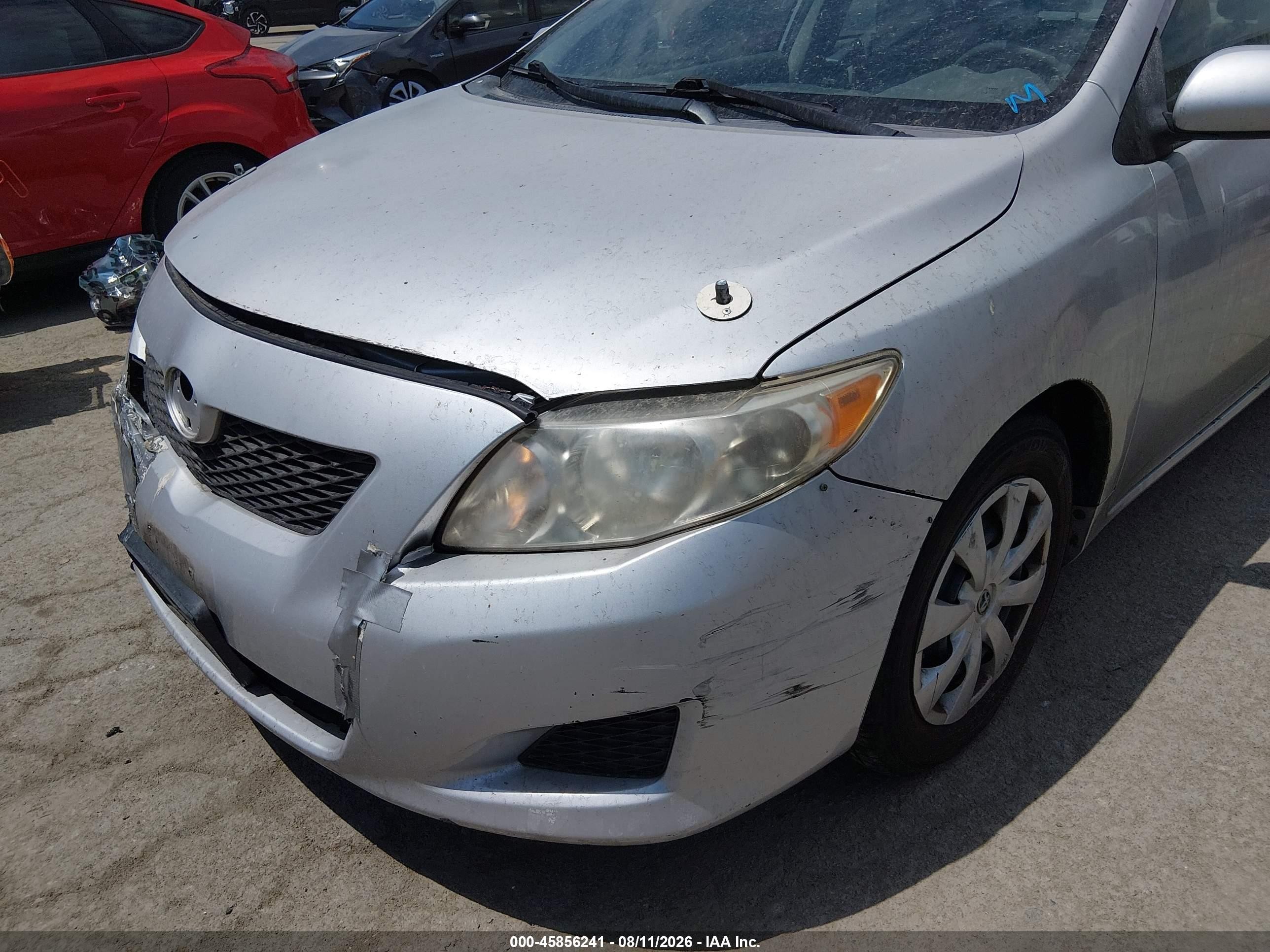 2010 Toyota Corolla Le White vin: 1NXBU4EEXAZ190274