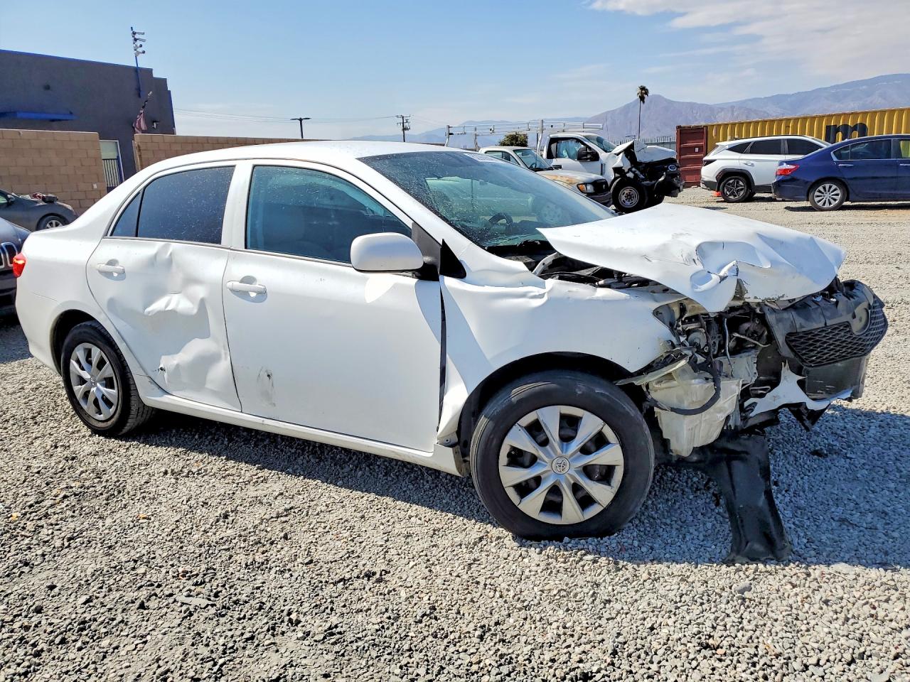 2010 Toyota Corolla Le White vin: 1NXBU4EEXAZ201967