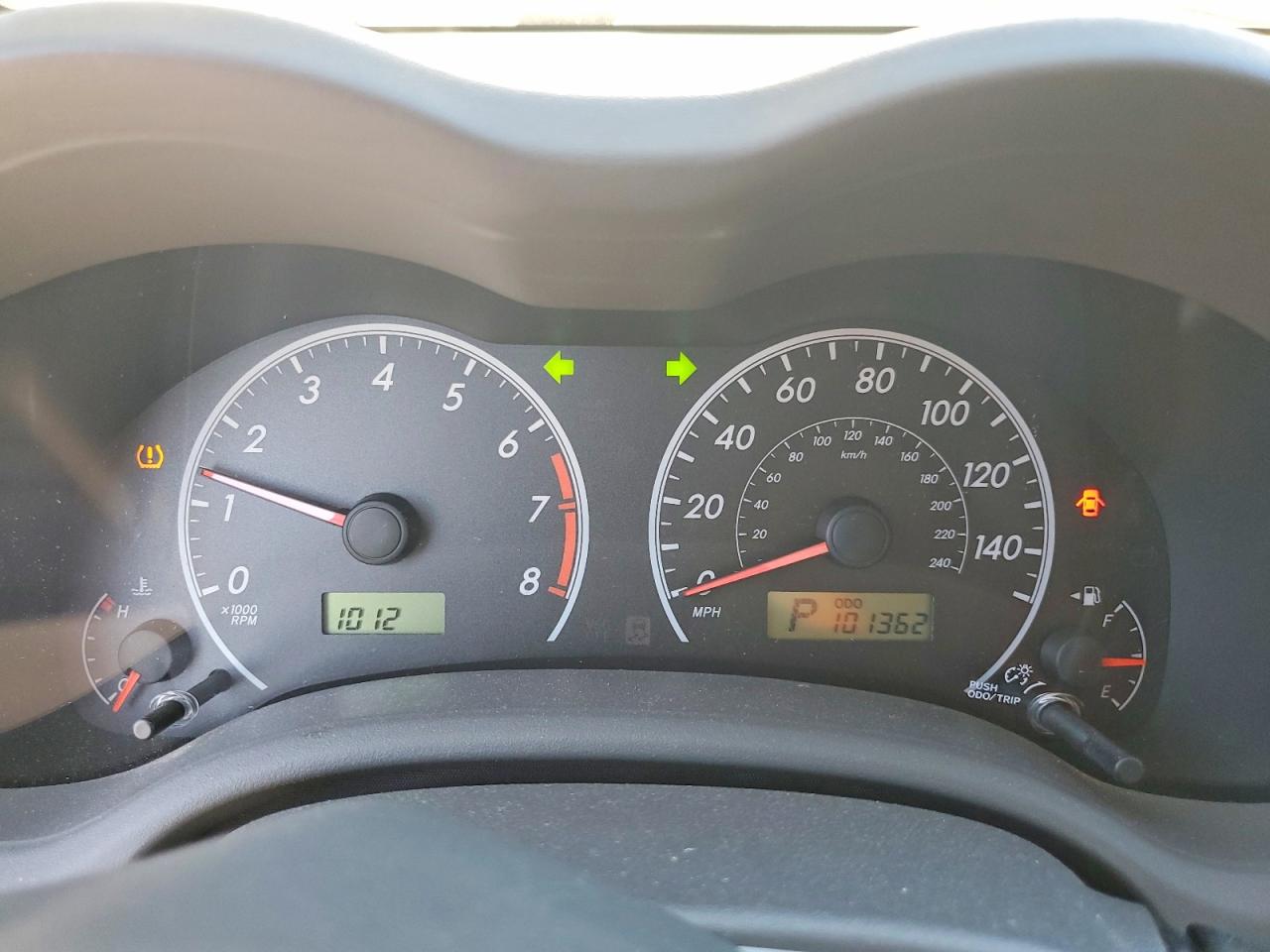 2010 Toyota Corolla Base Silver vin: 1NXBU4EEXAZ203265