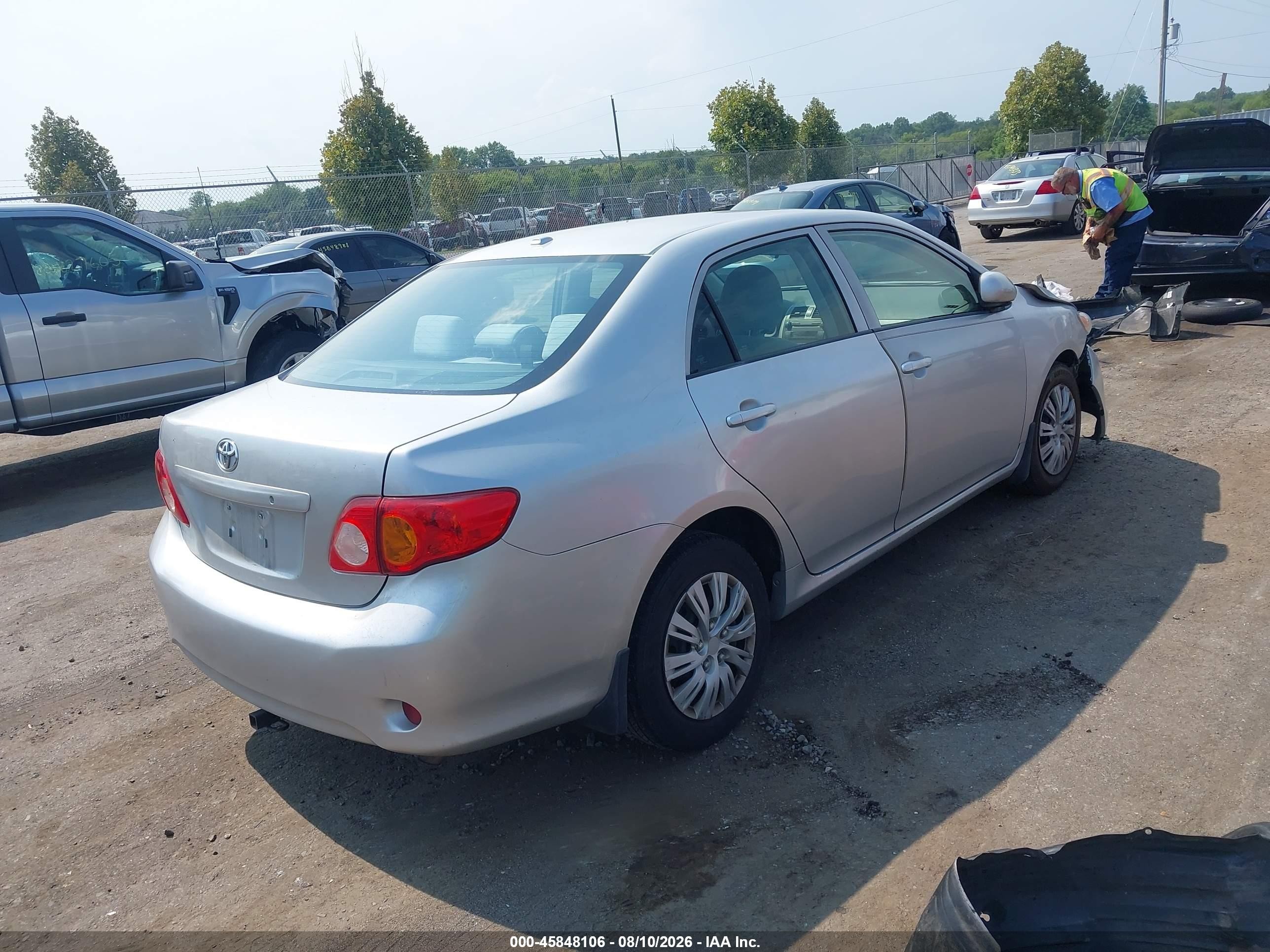 2010 Toyota Corolla S/le/xle Silver vin: 1NXBU4EEXAZ204447