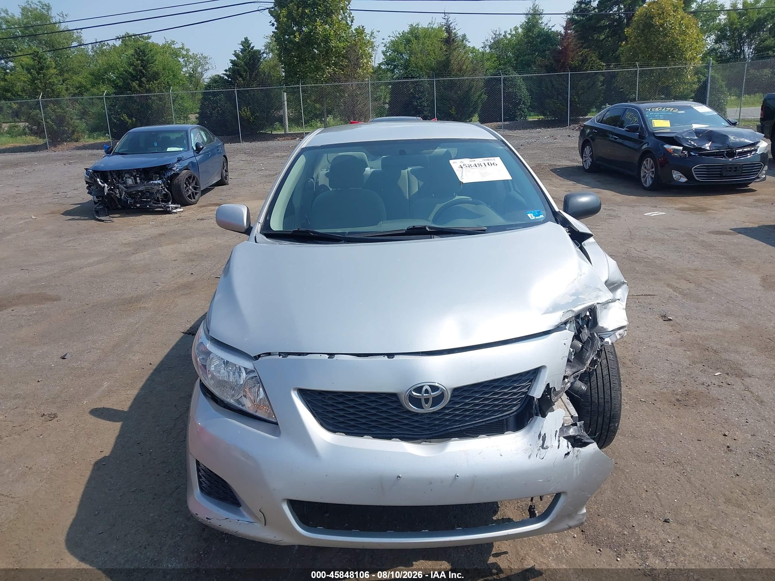 2010 Toyota Corolla S/le/xle Silver vin: 1NXBU4EEXAZ204447