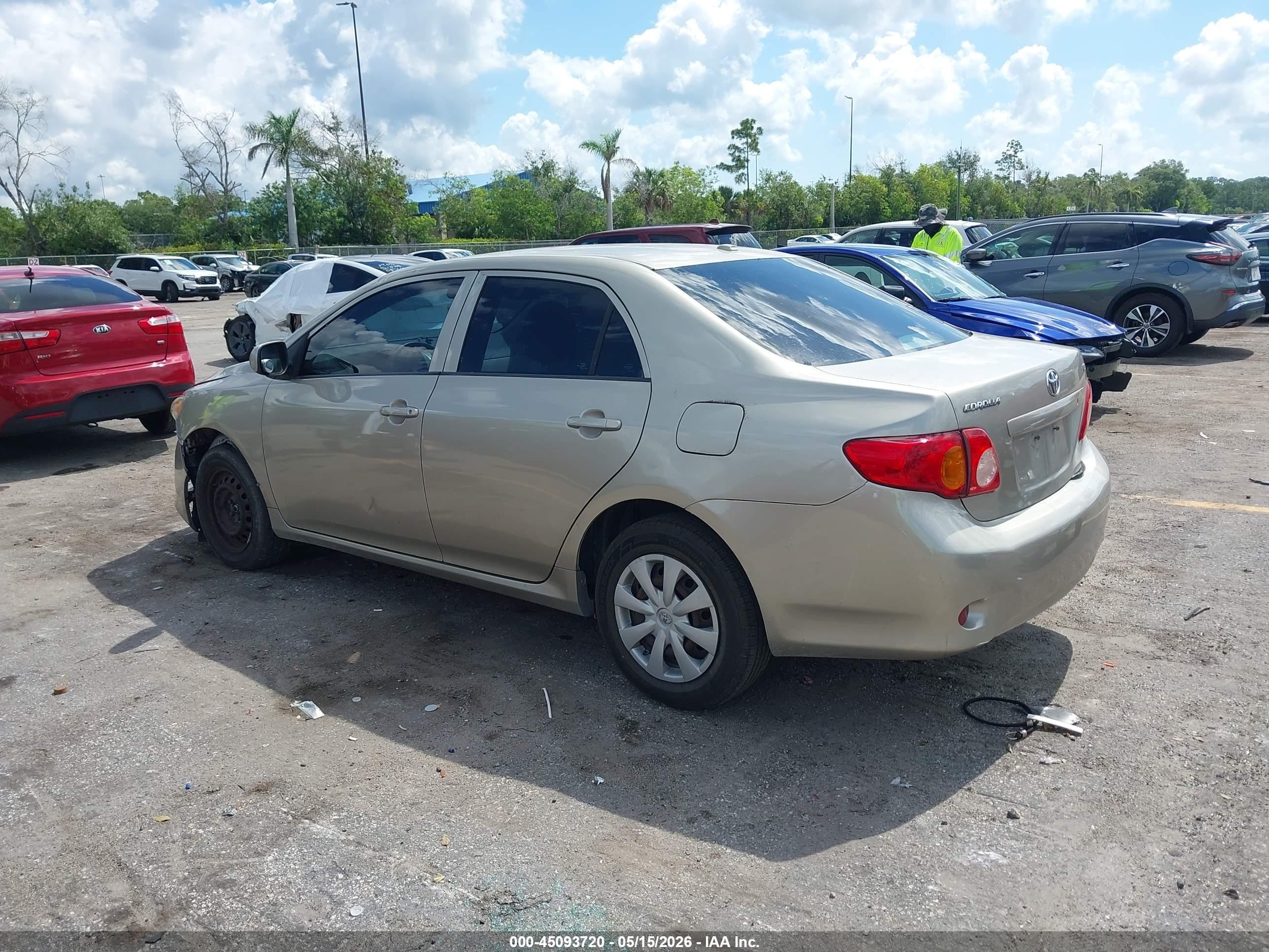 2010 Toyota Corolla Le Cream vin: 1NXBU4EEXAZ205548