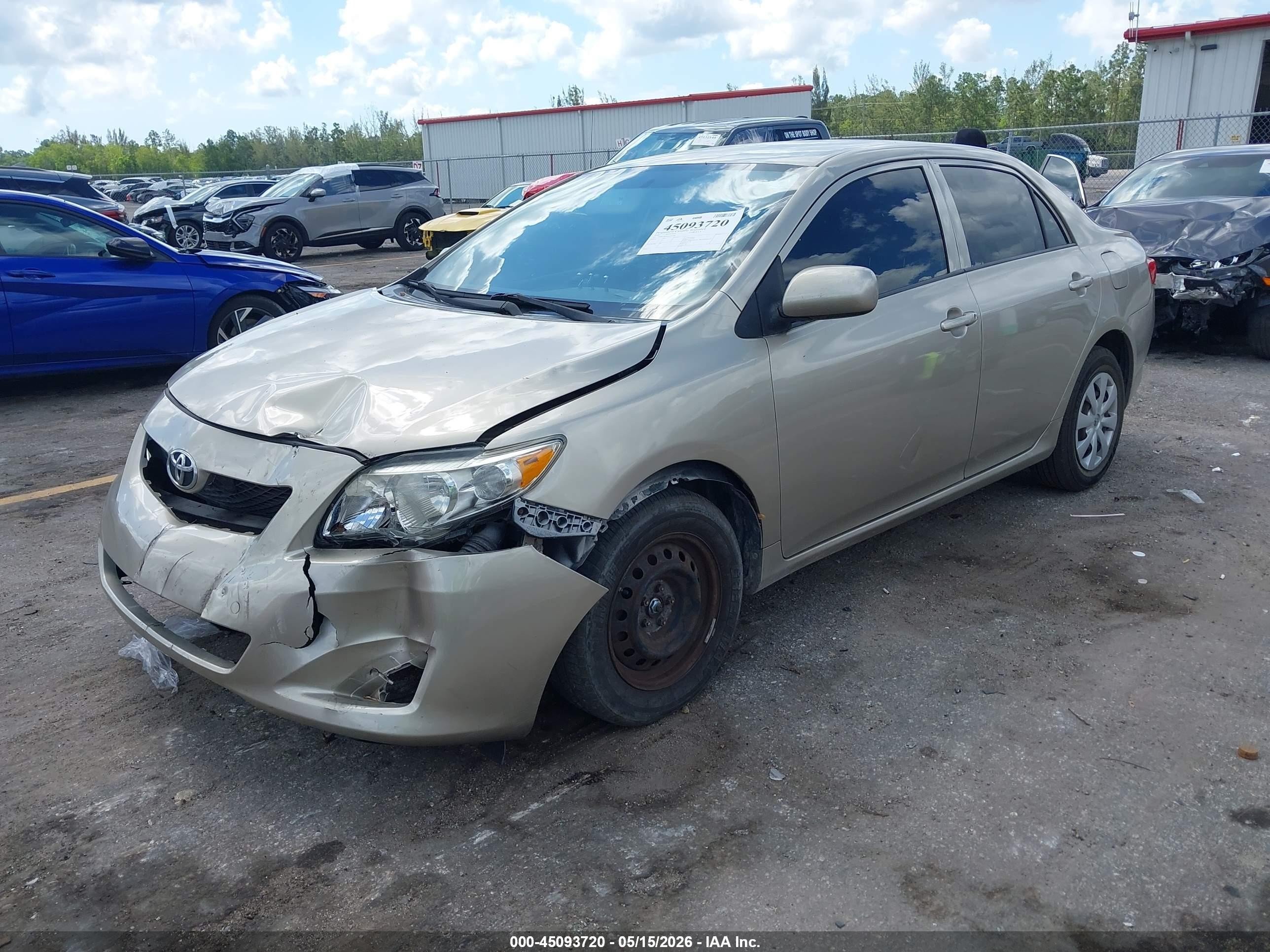 2010 Toyota Corolla Le Cream vin: 1NXBU4EEXAZ205548
