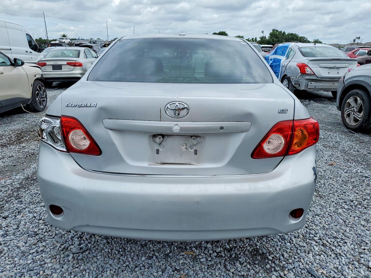 2010 Toyota Corolla Le Gray vin: 1NXBU4EEXAZ216064