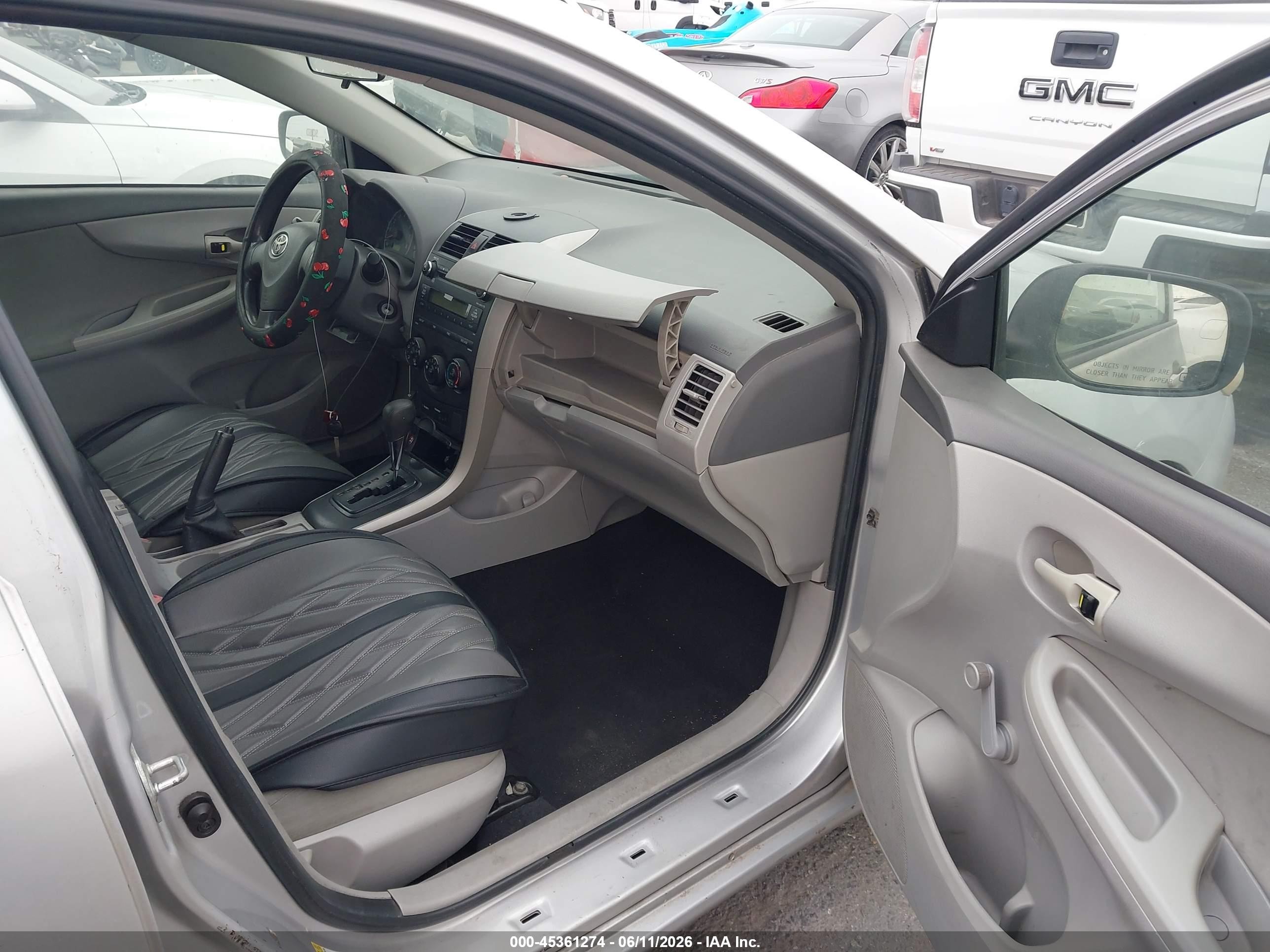2010 Toyota Corolla   Silver vin: 1NXBU4EEXAZ216081
