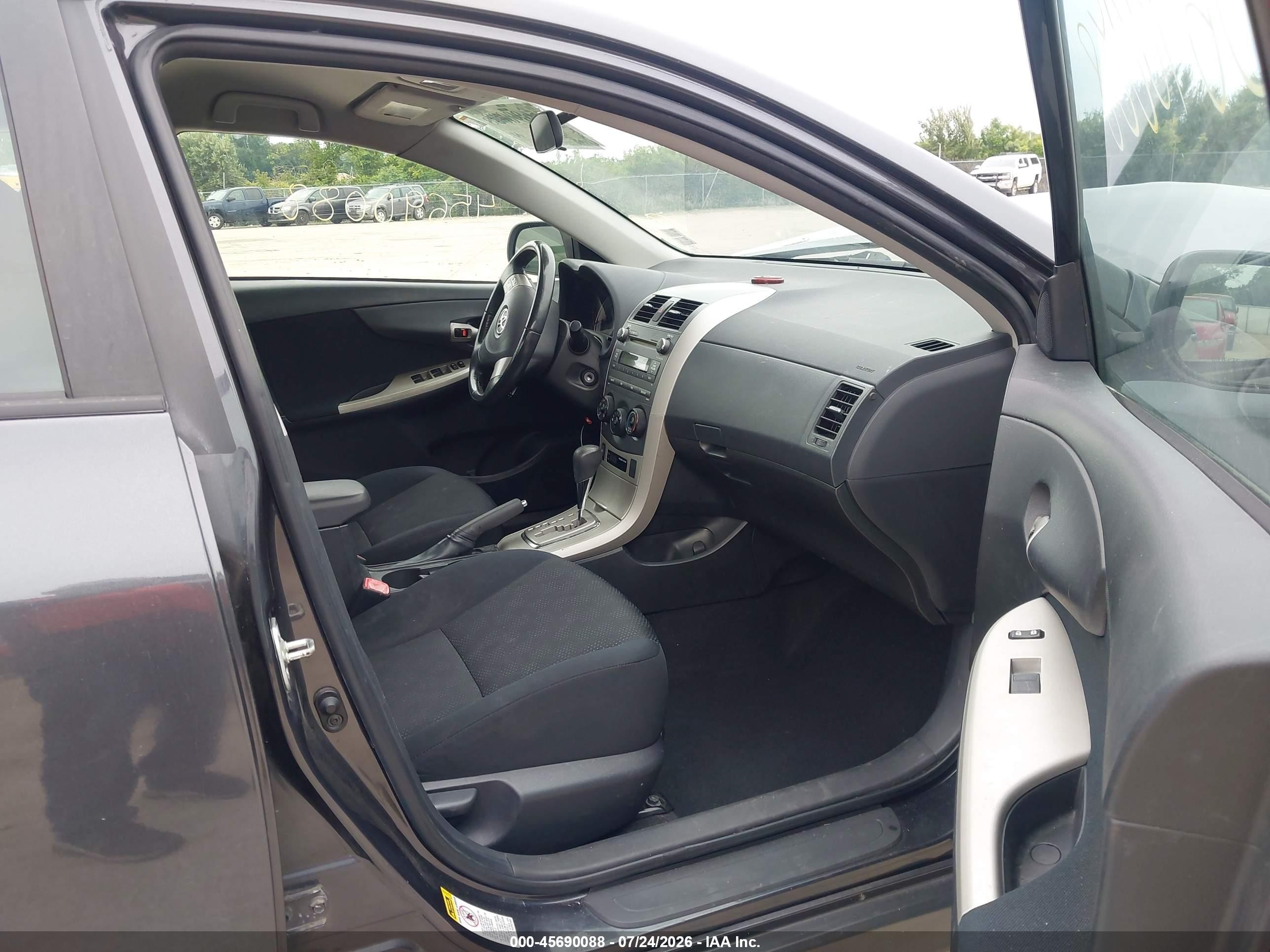 2010 Toyota Corolla S Beige vin: 1NXBU4EEXAZ234533