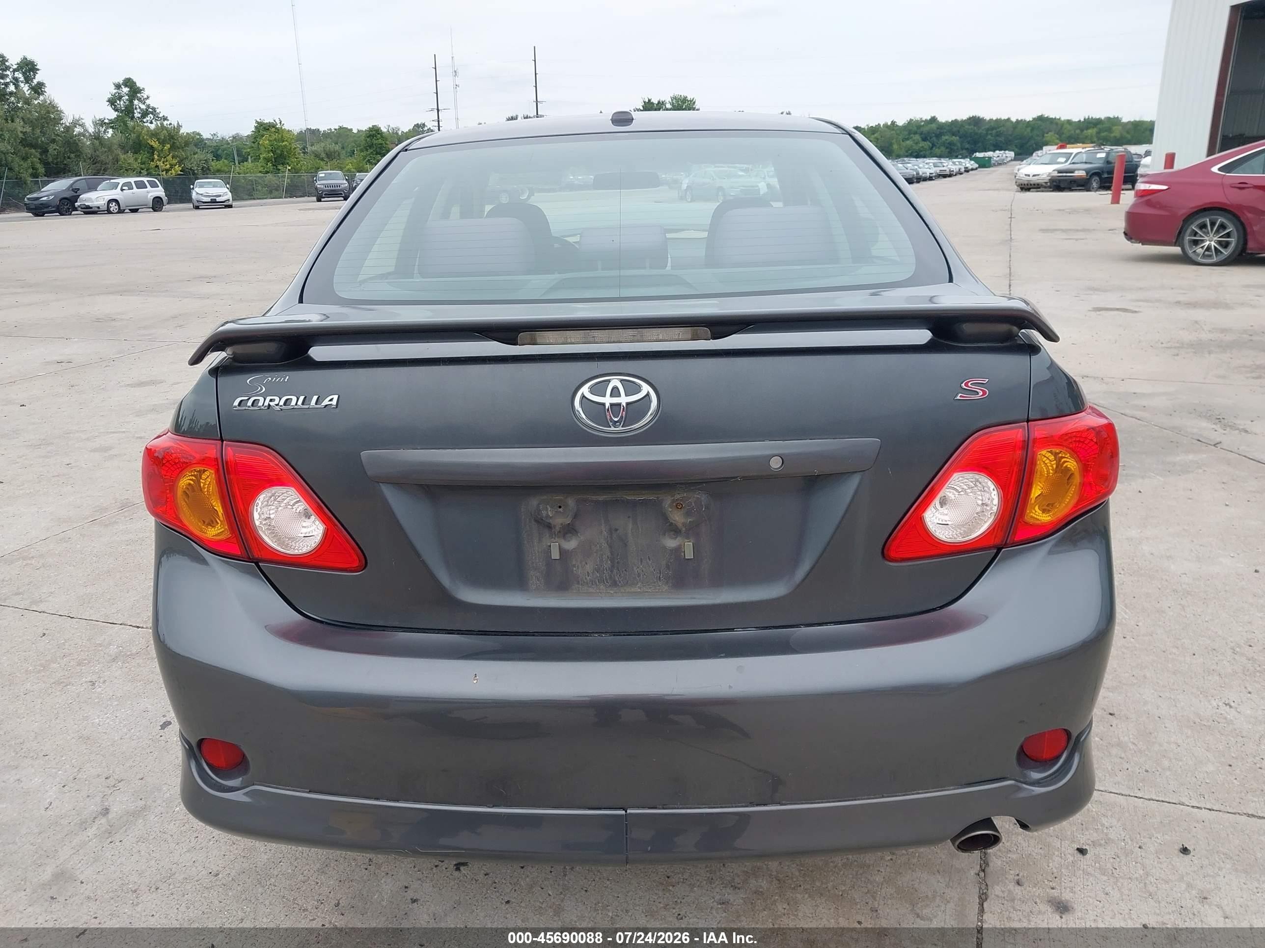 2010 Toyota Corolla S Beige vin: 1NXBU4EEXAZ234533
