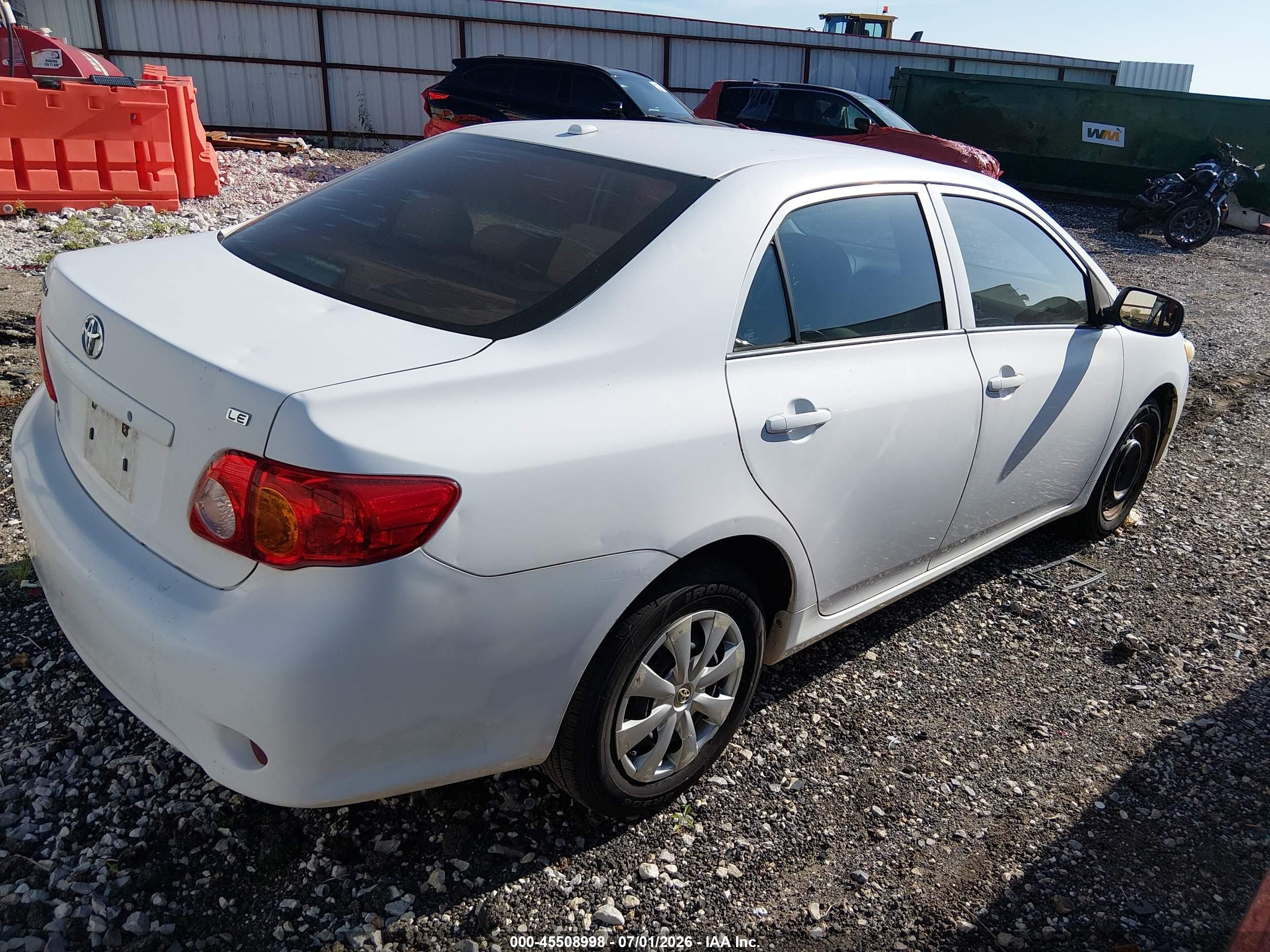 2010 Toyota Corolla Le White vin: 1NXBU4EEXAZ249078