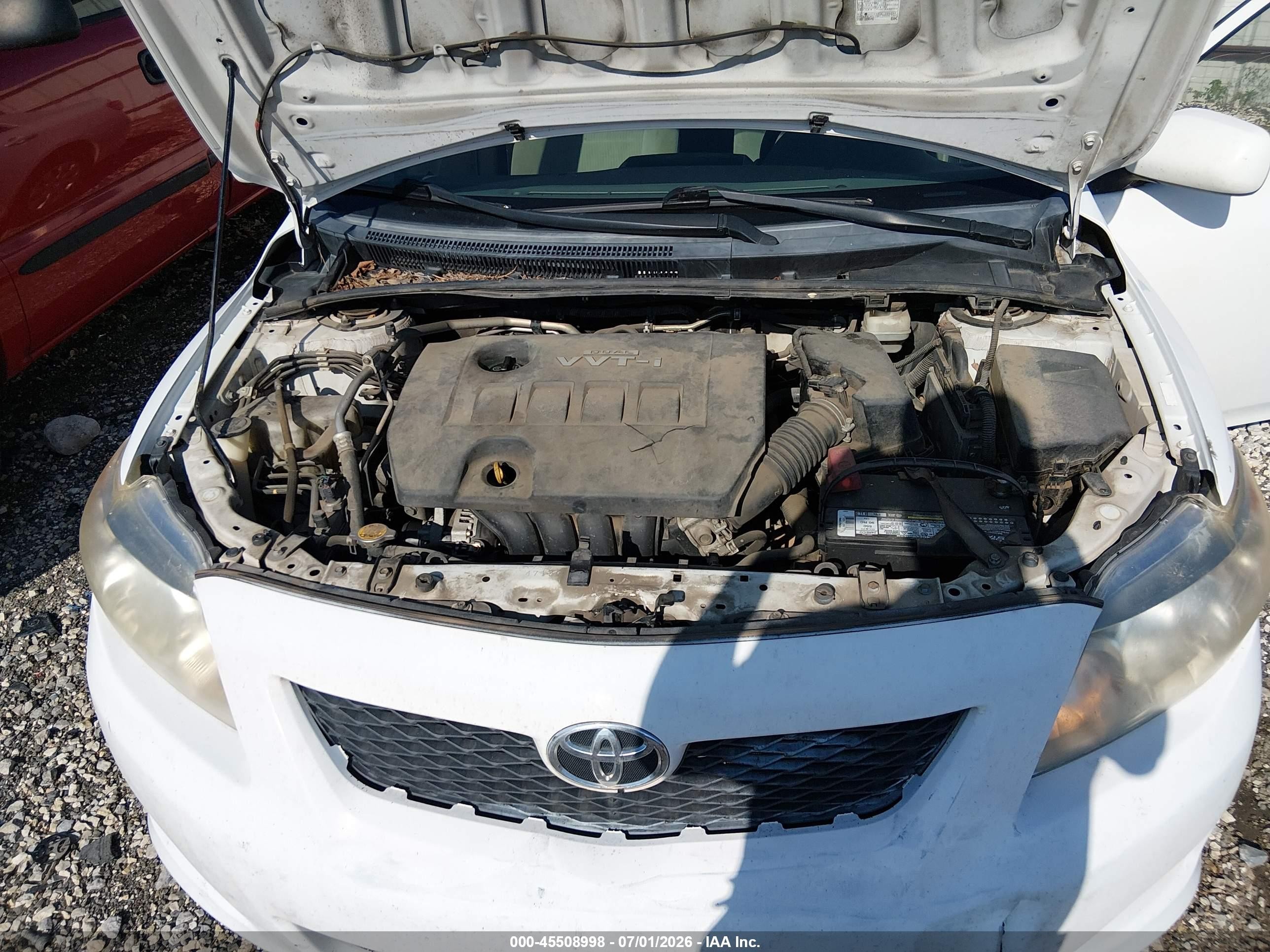 2010 Toyota Corolla Le White vin: 1NXBU4EEXAZ249078