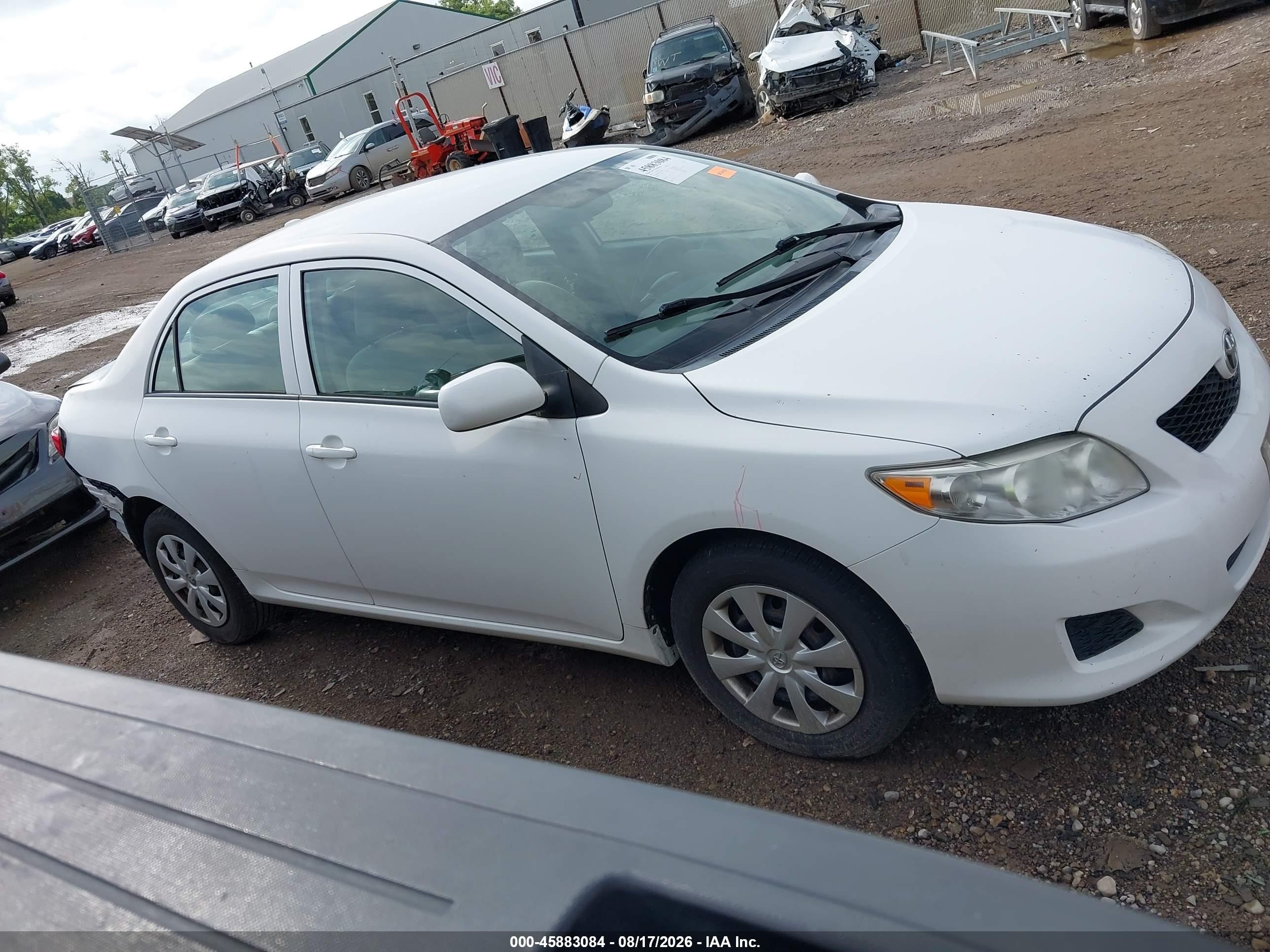 2010 Toyota Corolla Le White vin: 1NXBU4EEXAZ253955