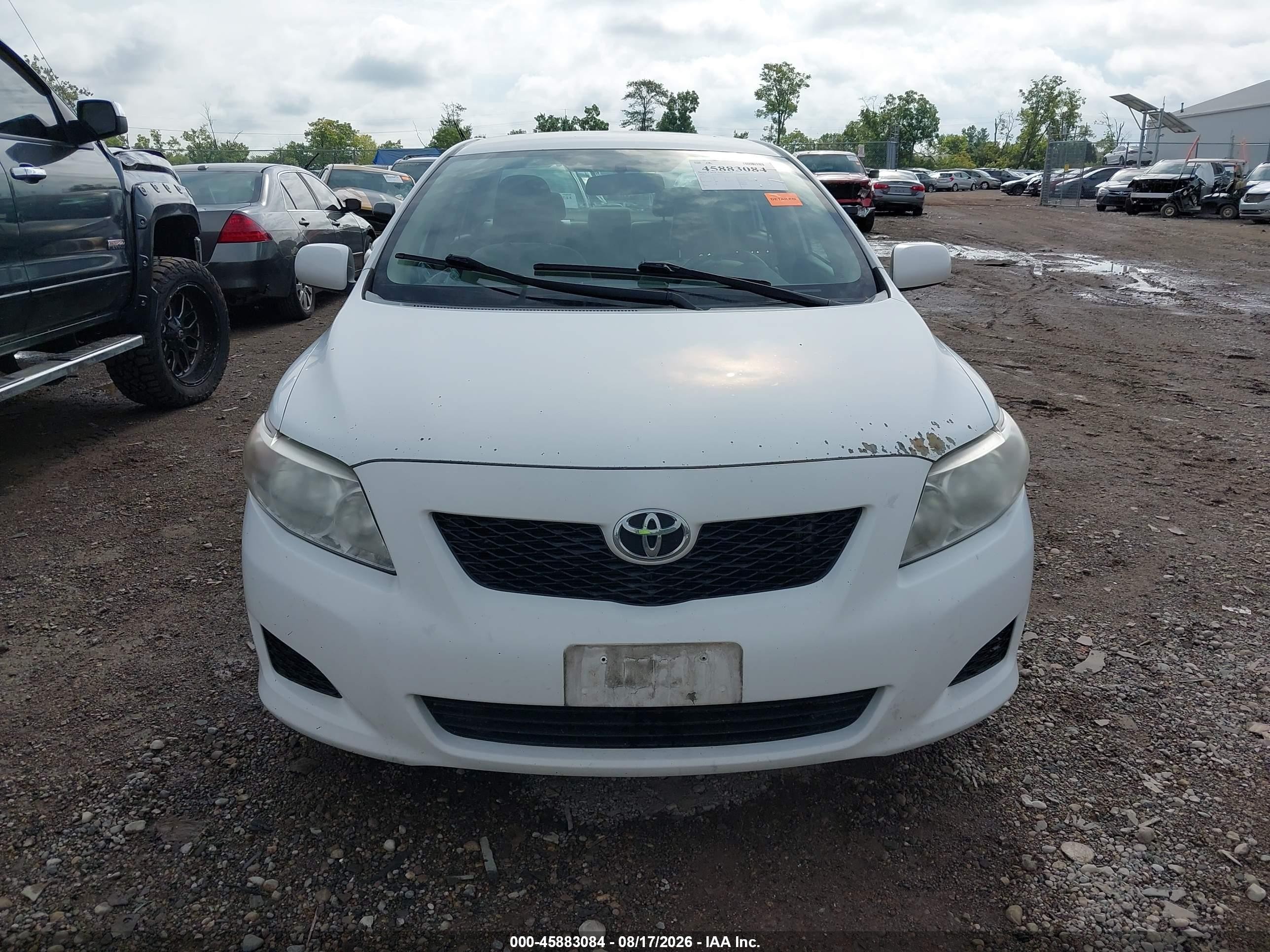2010 Toyota Corolla Le White vin: 1NXBU4EEXAZ253955