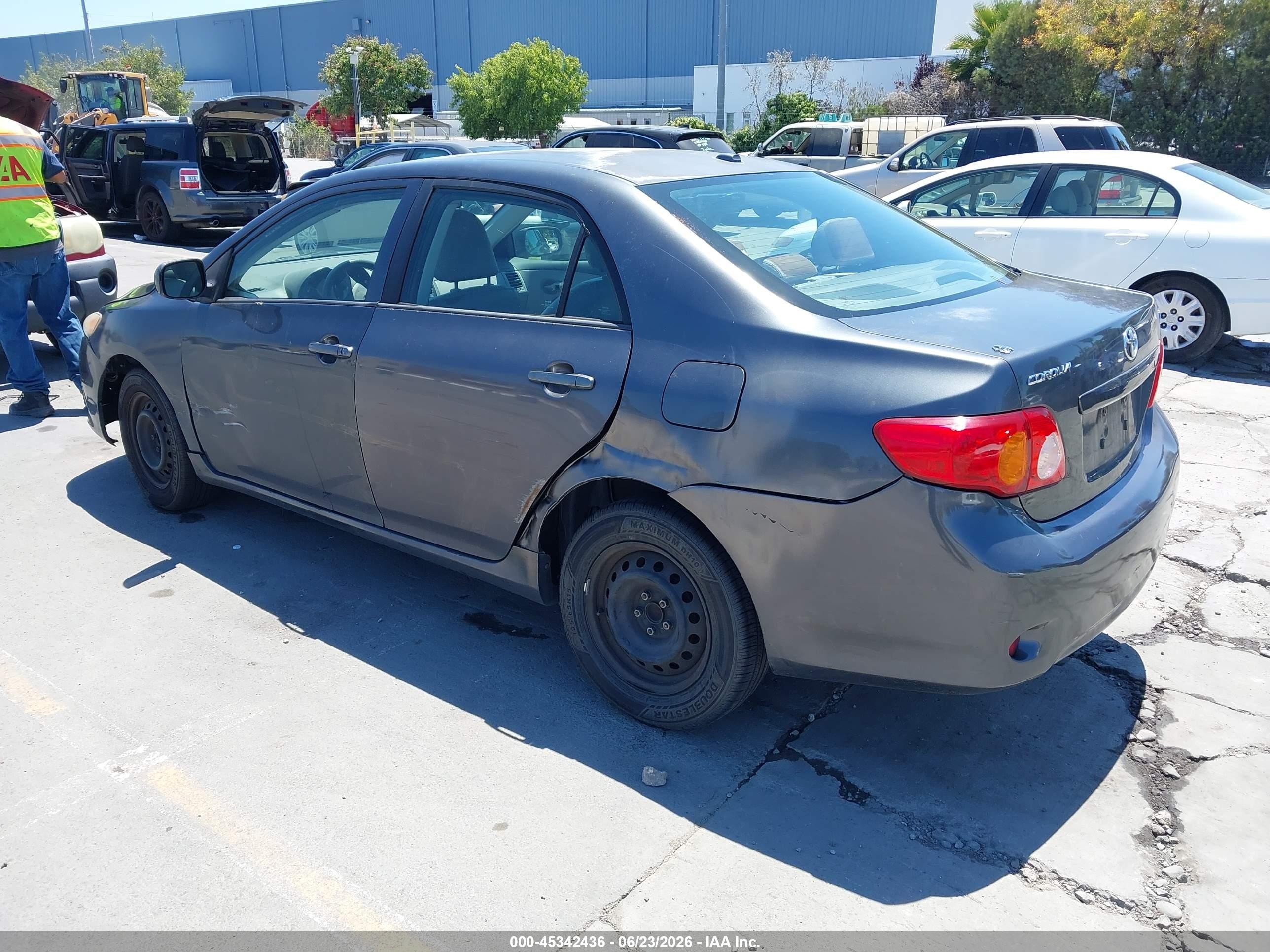 2010 Toyota Corolla Le Gray vin: 1NXBU4EEXAZ256399
