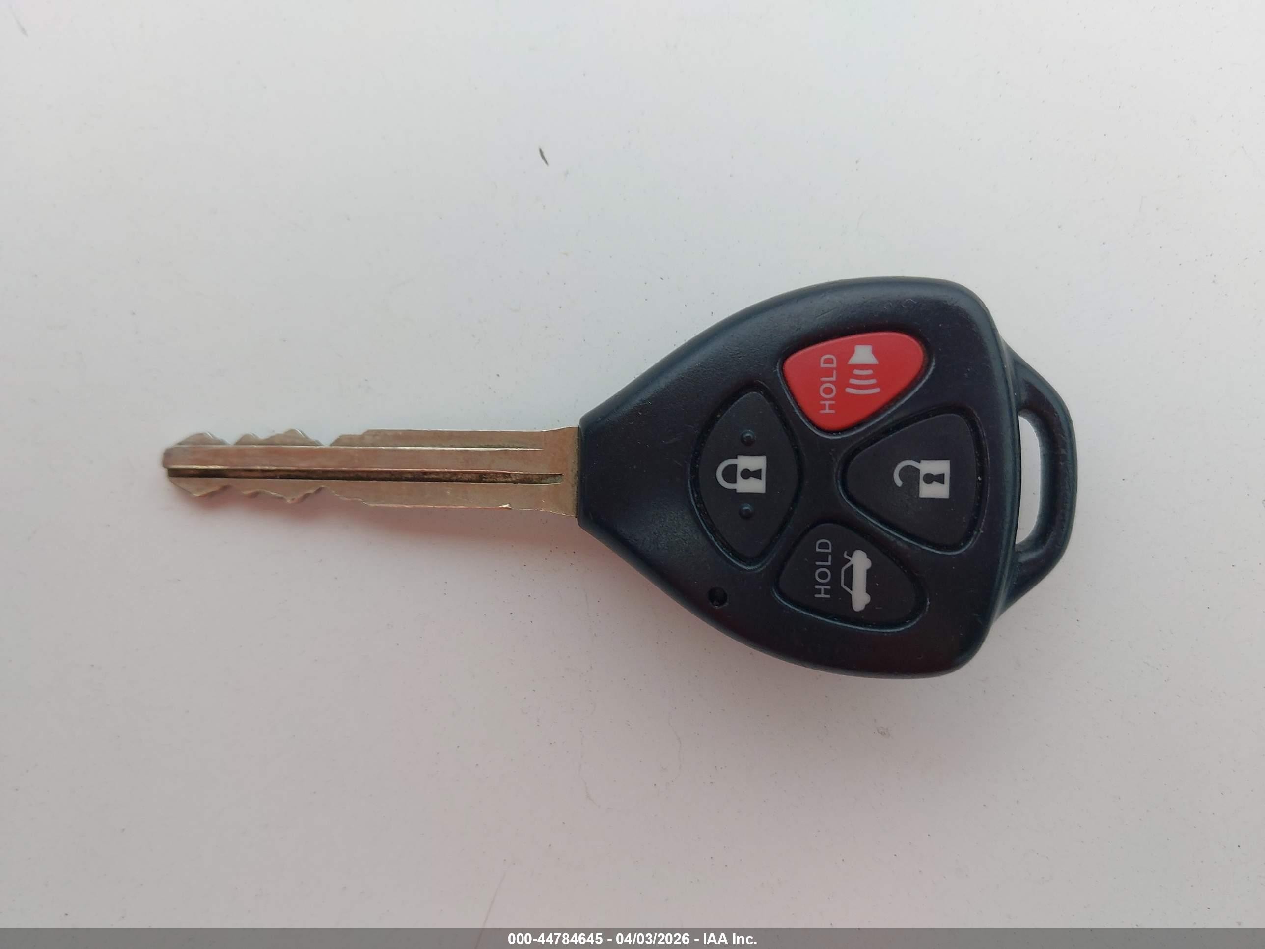 2010 Toyota Corolla Xle Белый vin: 1NXBU4EEXAZ270674