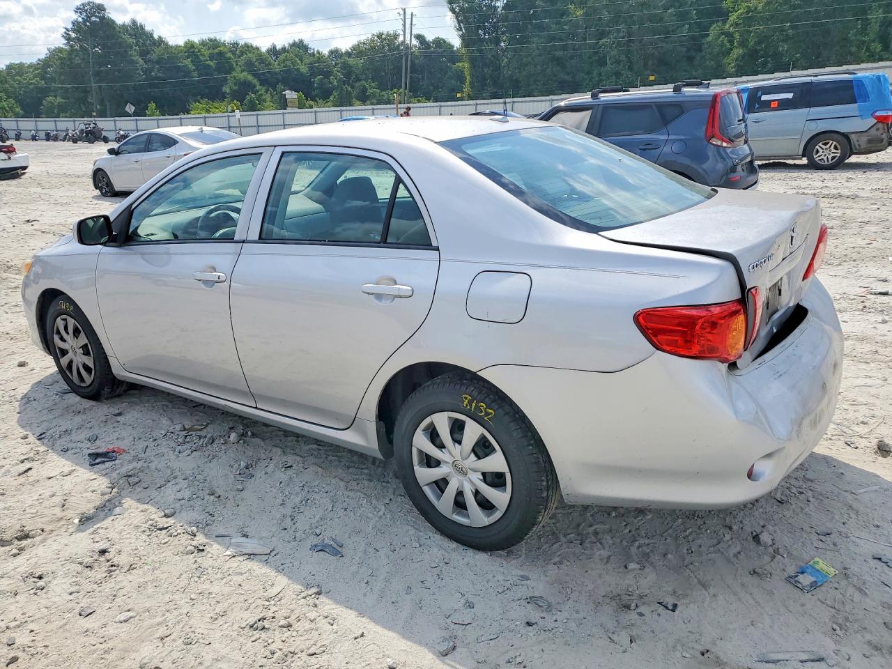 2010 Toyota Corolla Le Silver vin: 1NXBU4EEXAZ275969