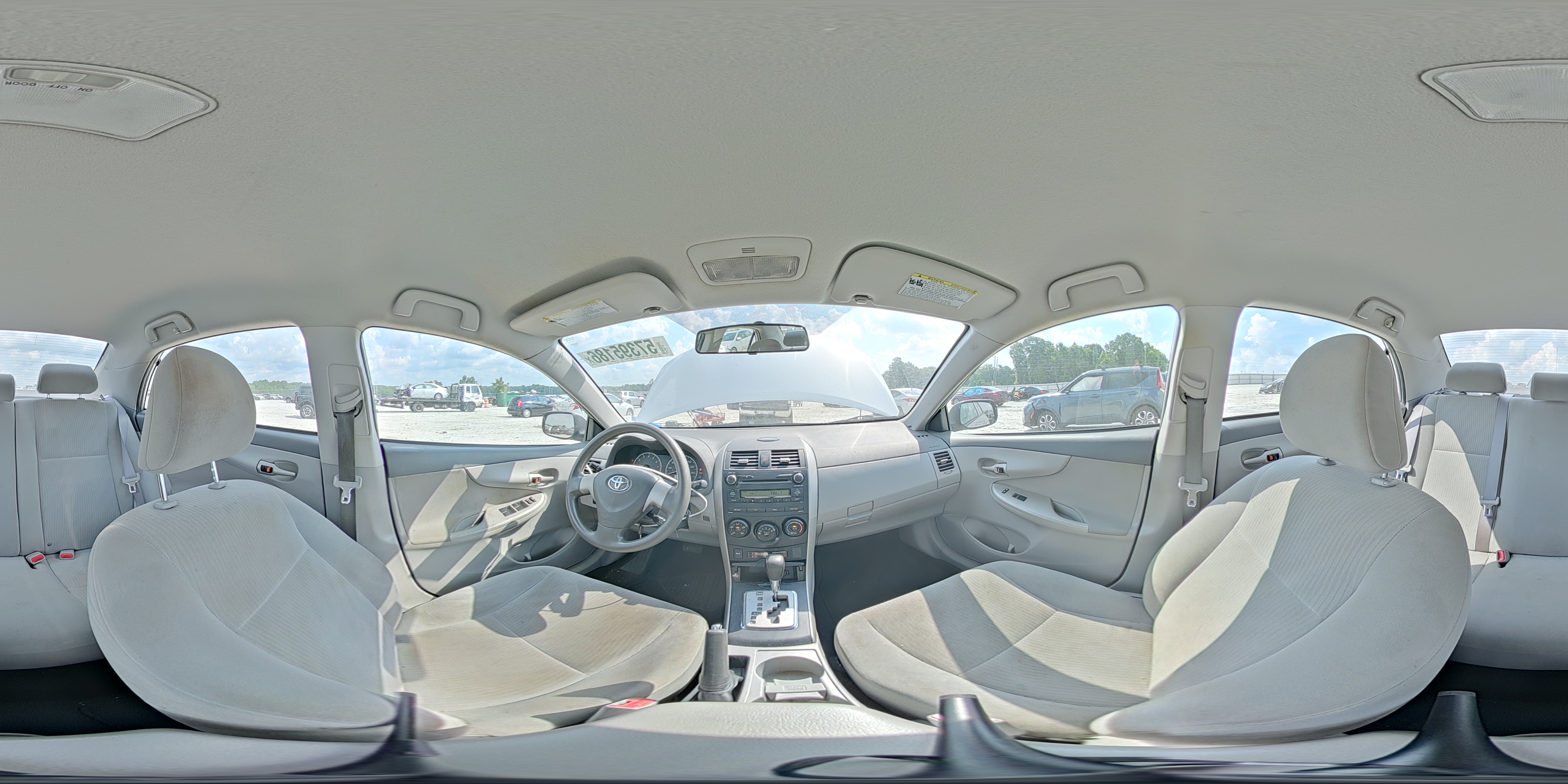 2010 Toyota Corolla Le Silver vin: 1NXBU4EEXAZ275969