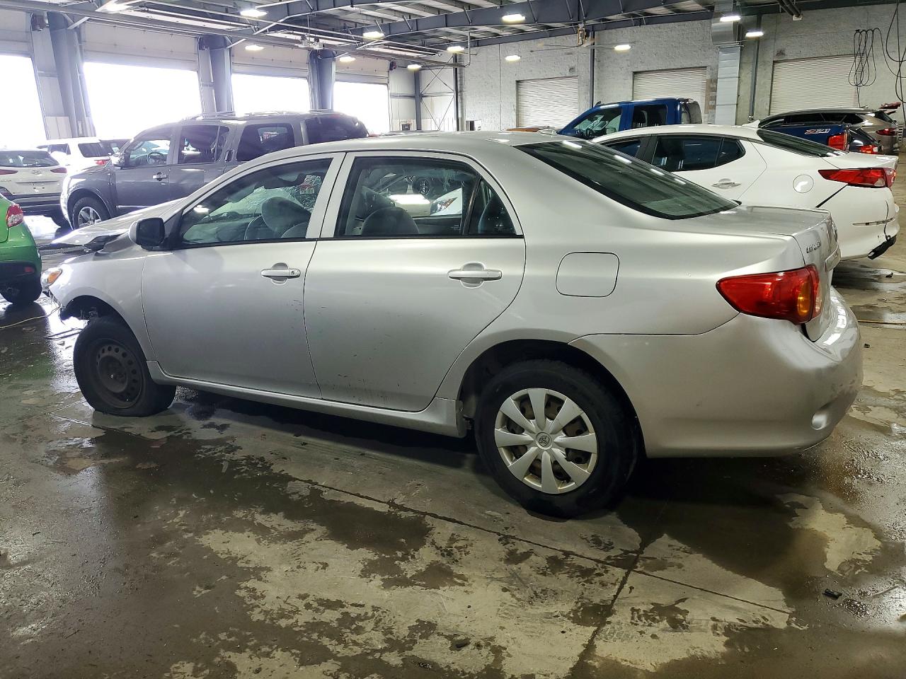 2010 Toyota Corolla Le Silver vin: 1NXBU4EEXAZ279357