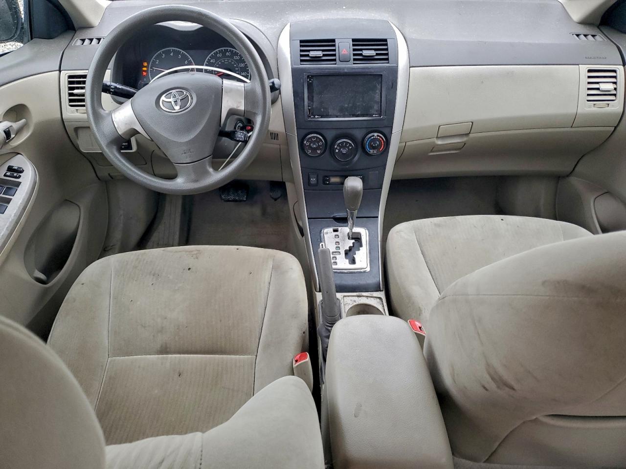 2010 Toyota Corolla Le White vin: 1NXBU4EEXAZ280878