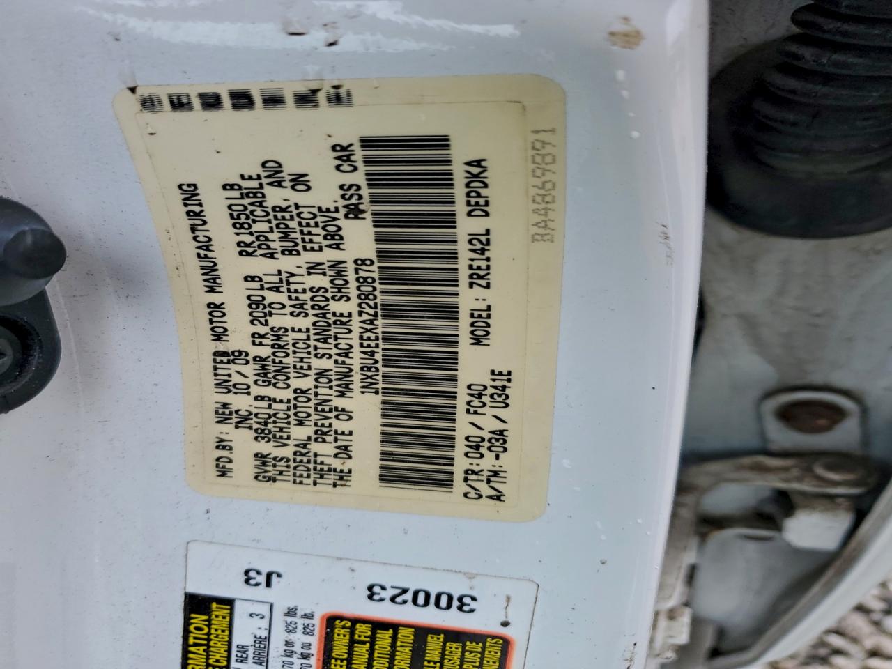 2010 Toyota Corolla Le White vin: 1NXBU4EEXAZ280878