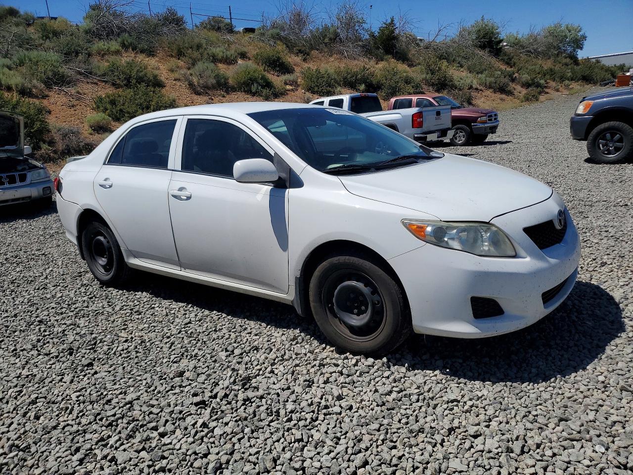 2010 Toyota Corolla Le White vin: 1NXBU4EEXAZ282159