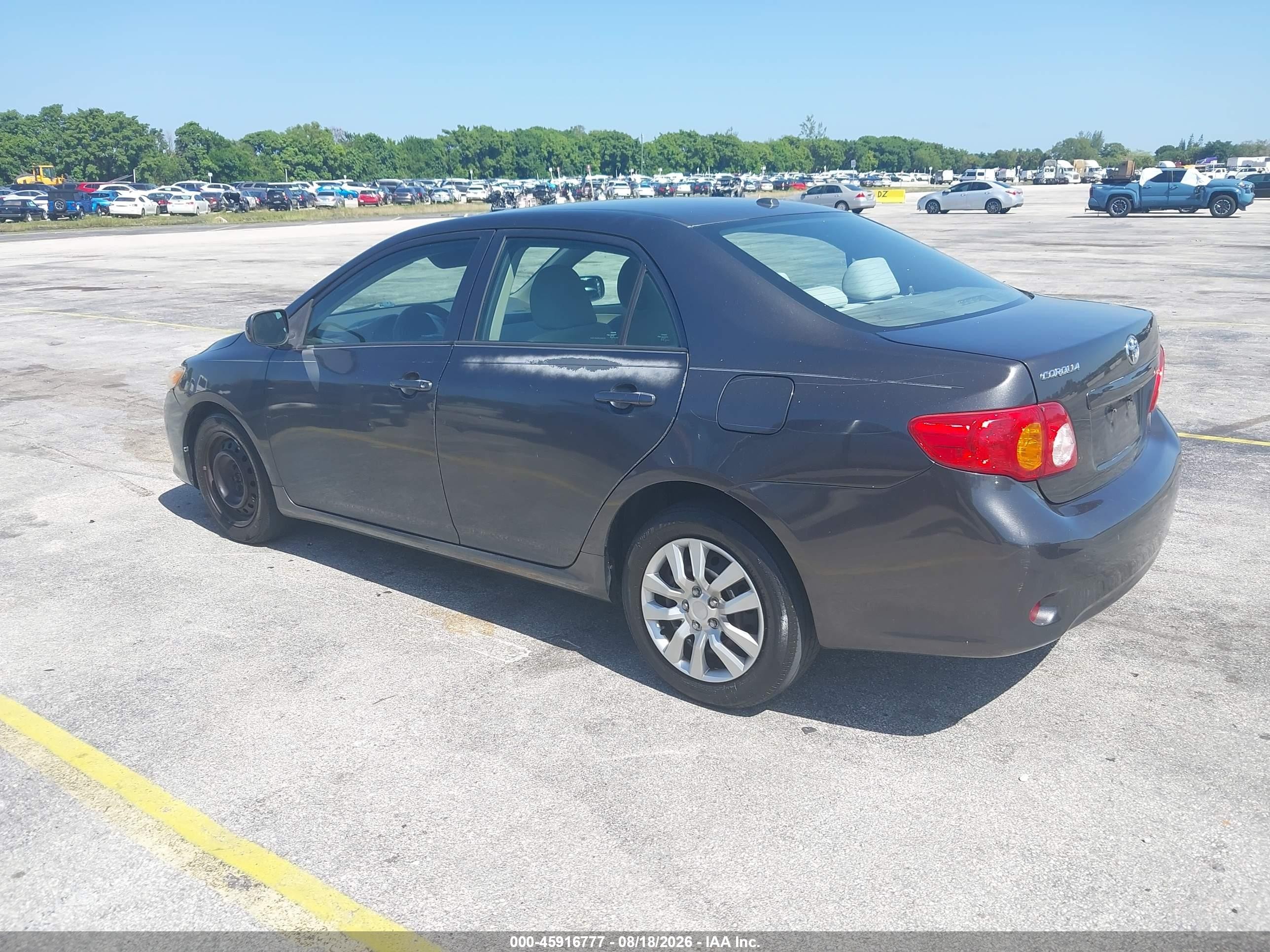 2010 Toyota Corolla Le Gray vin: 1NXBU4EEXAZ282825