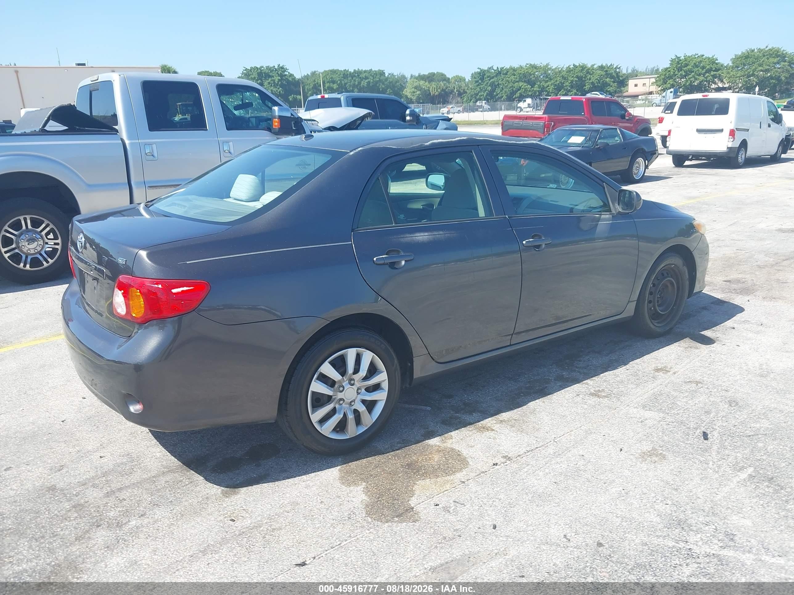 2010 Toyota Corolla Le Gray vin: 1NXBU4EEXAZ282825