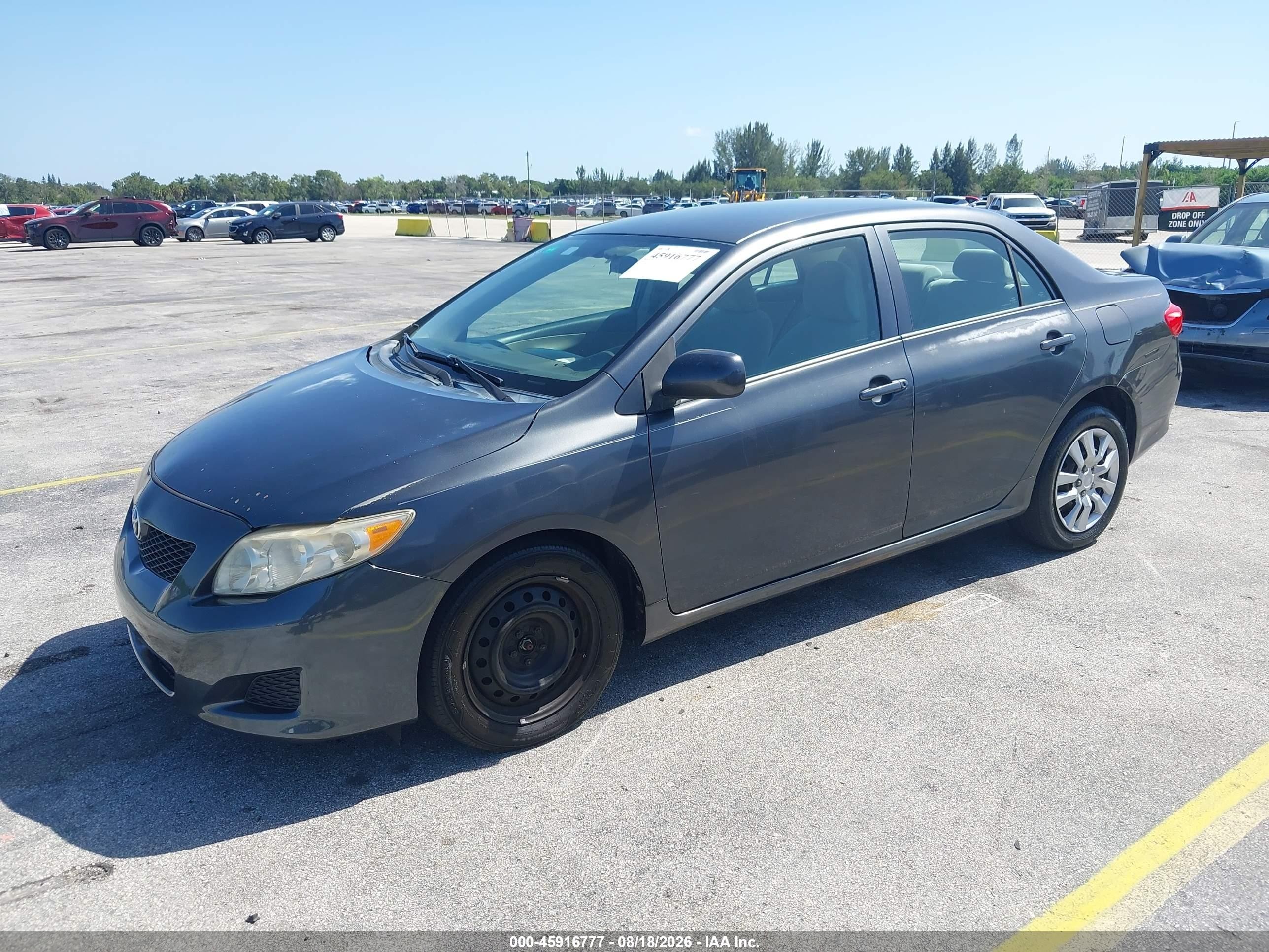 2010 Toyota Corolla Le Gray vin: 1NXBU4EEXAZ282825