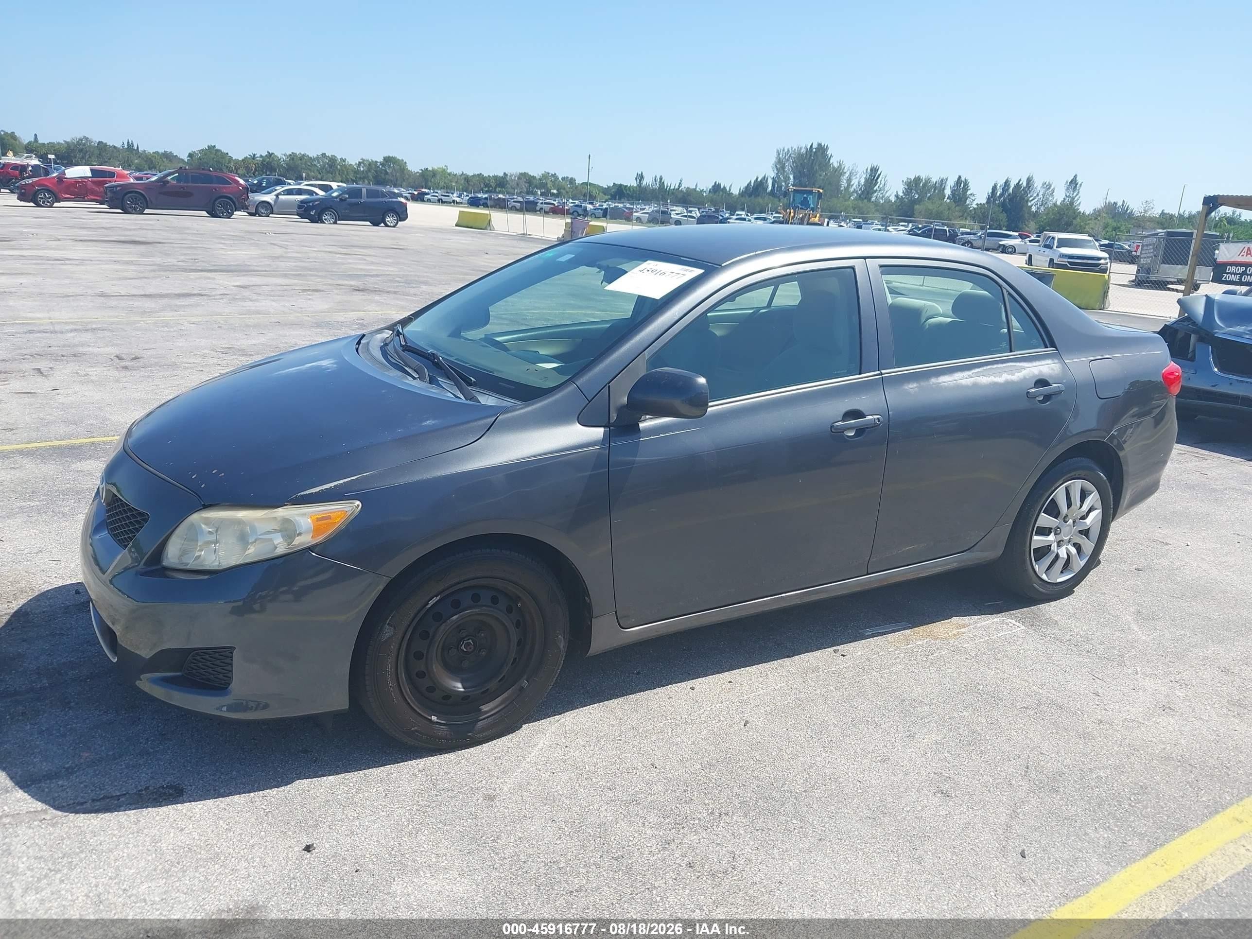2010 Toyota Corolla Le Gray vin: 1NXBU4EEXAZ282825