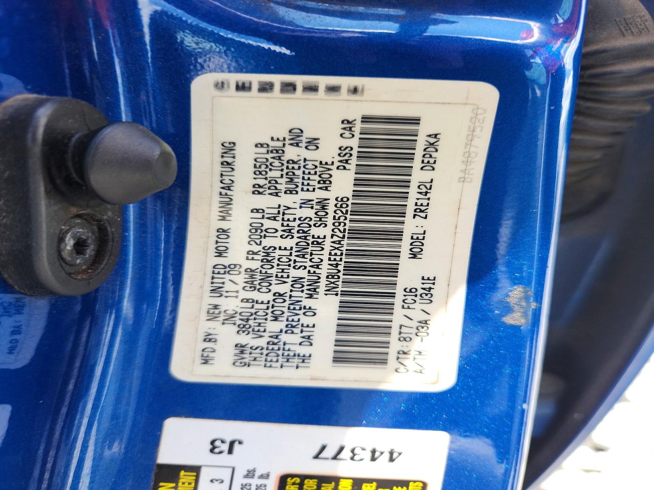 2010 Toyota Corolla Le Blue vin: 1NXBU4EEXAZ295266