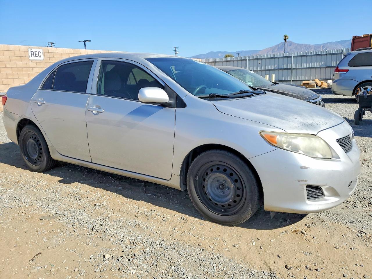 2010 Toyota Corolla Le Silver vin: 1NXBU4EEXAZ296370