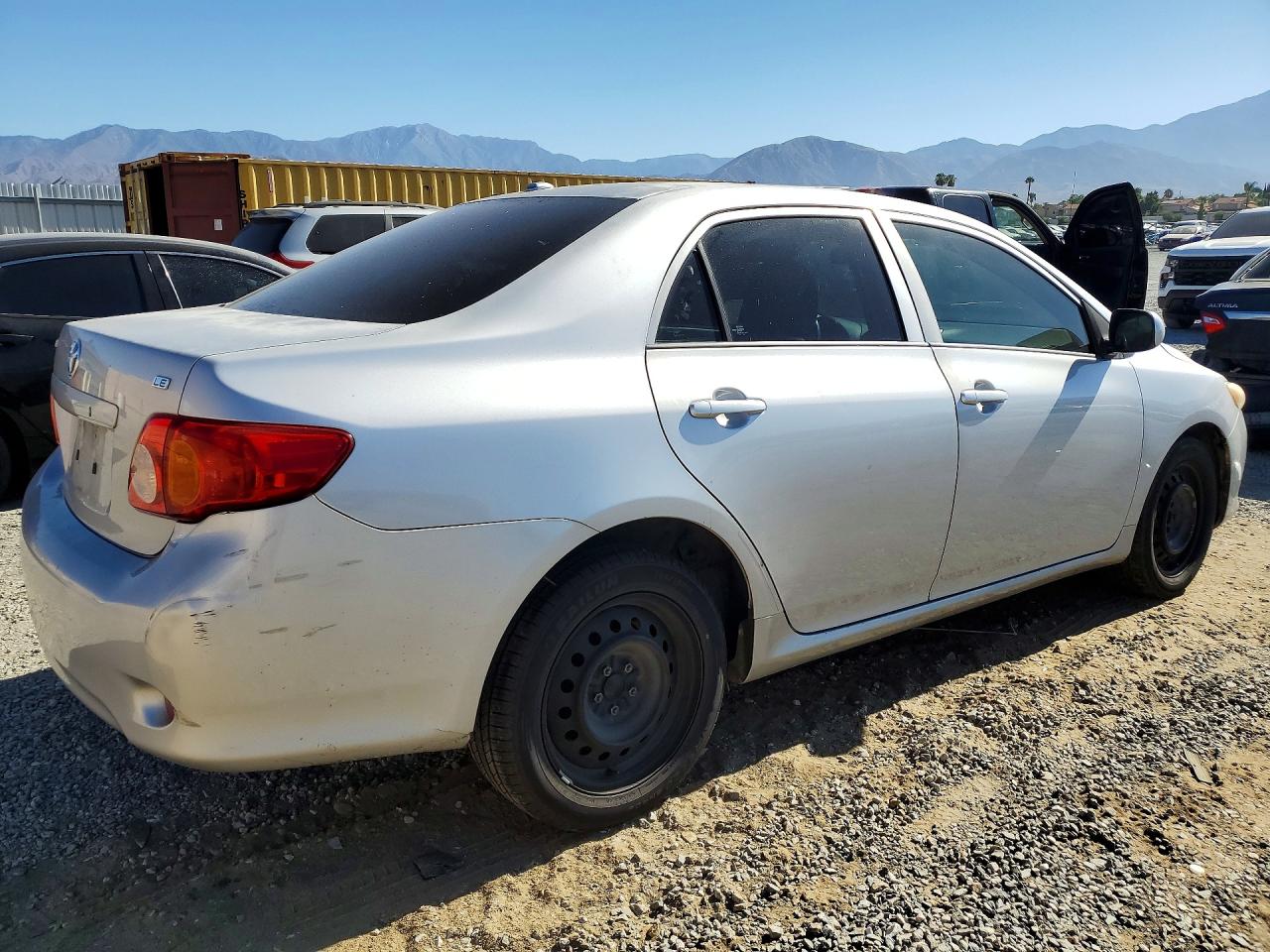 2010 Toyota Corolla Le Silver vin: 1NXBU4EEXAZ296370