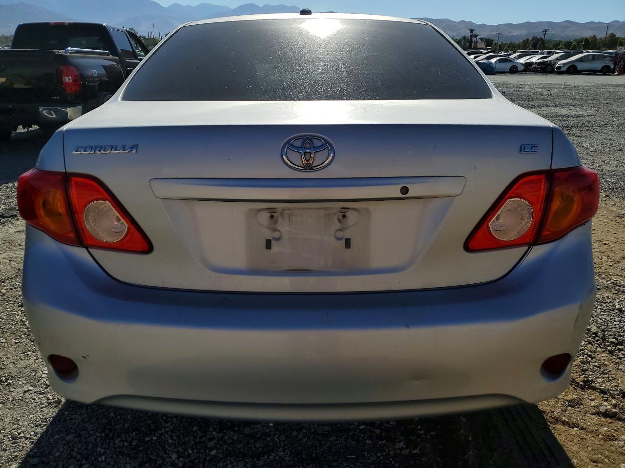 2010 Toyota Corolla Le Silver vin: 1NXBU4EEXAZ296370