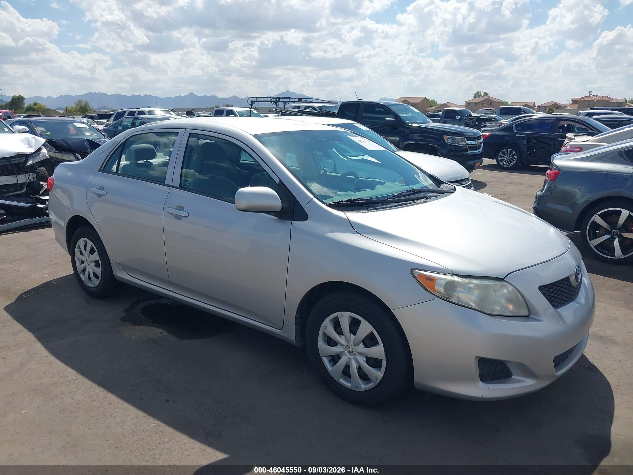 2010 Toyota Corolla Le Серебряный vin: 1NXBU4EEXAZ304581