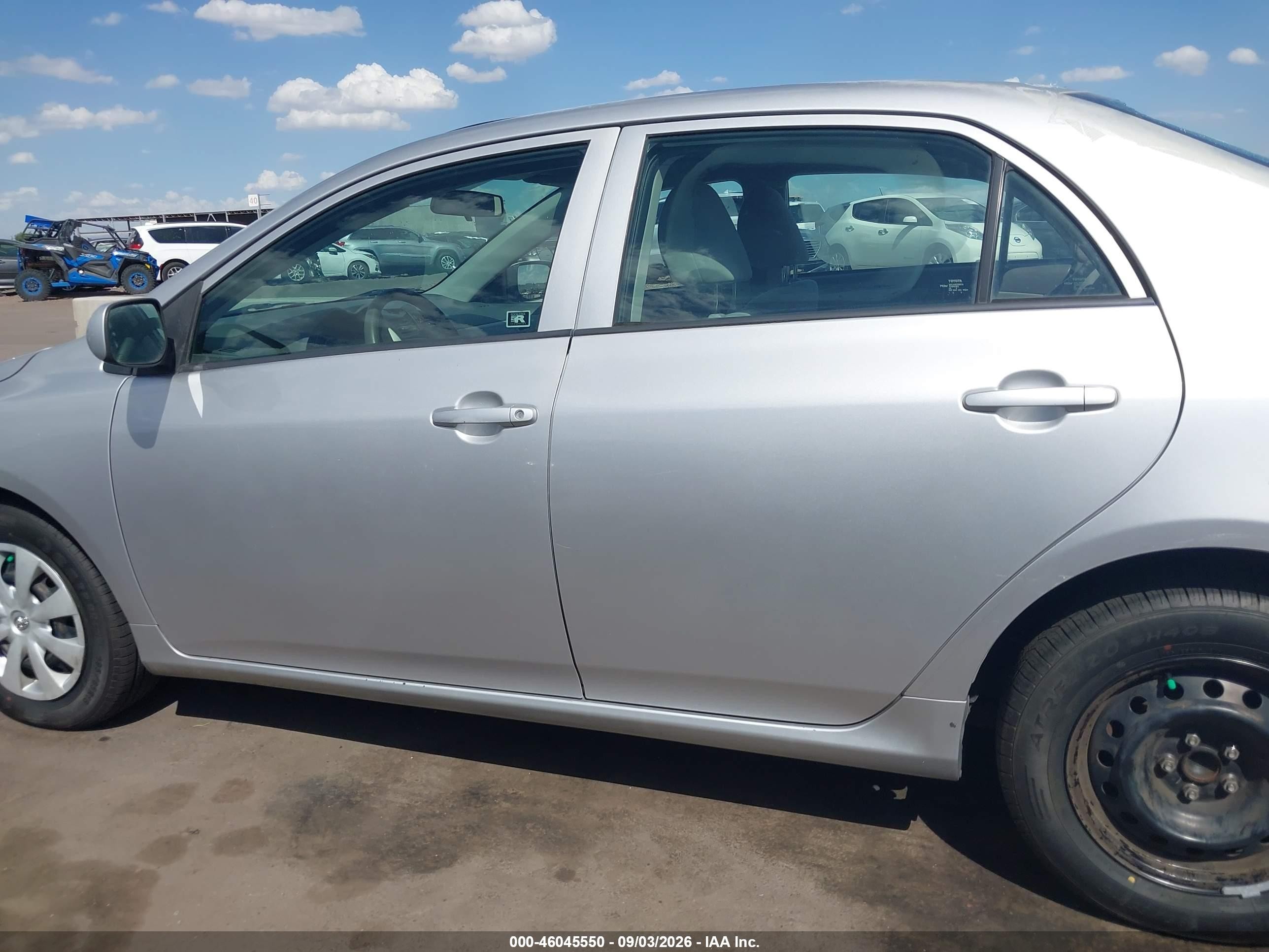 2010 Toyota Corolla Le Silver vin: 1NXBU4EEXAZ304581