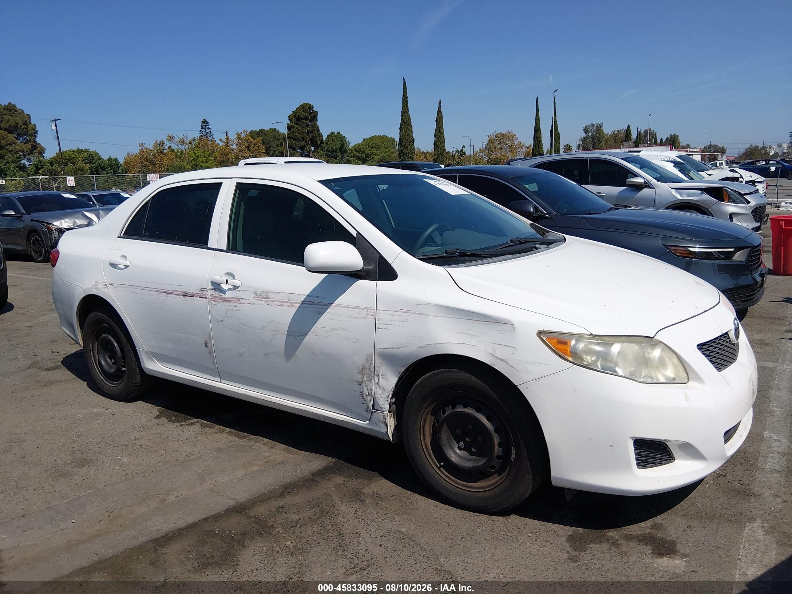 2010 Toyota Corolla Le Белый vin: 1NXBU4EEXAZ309652