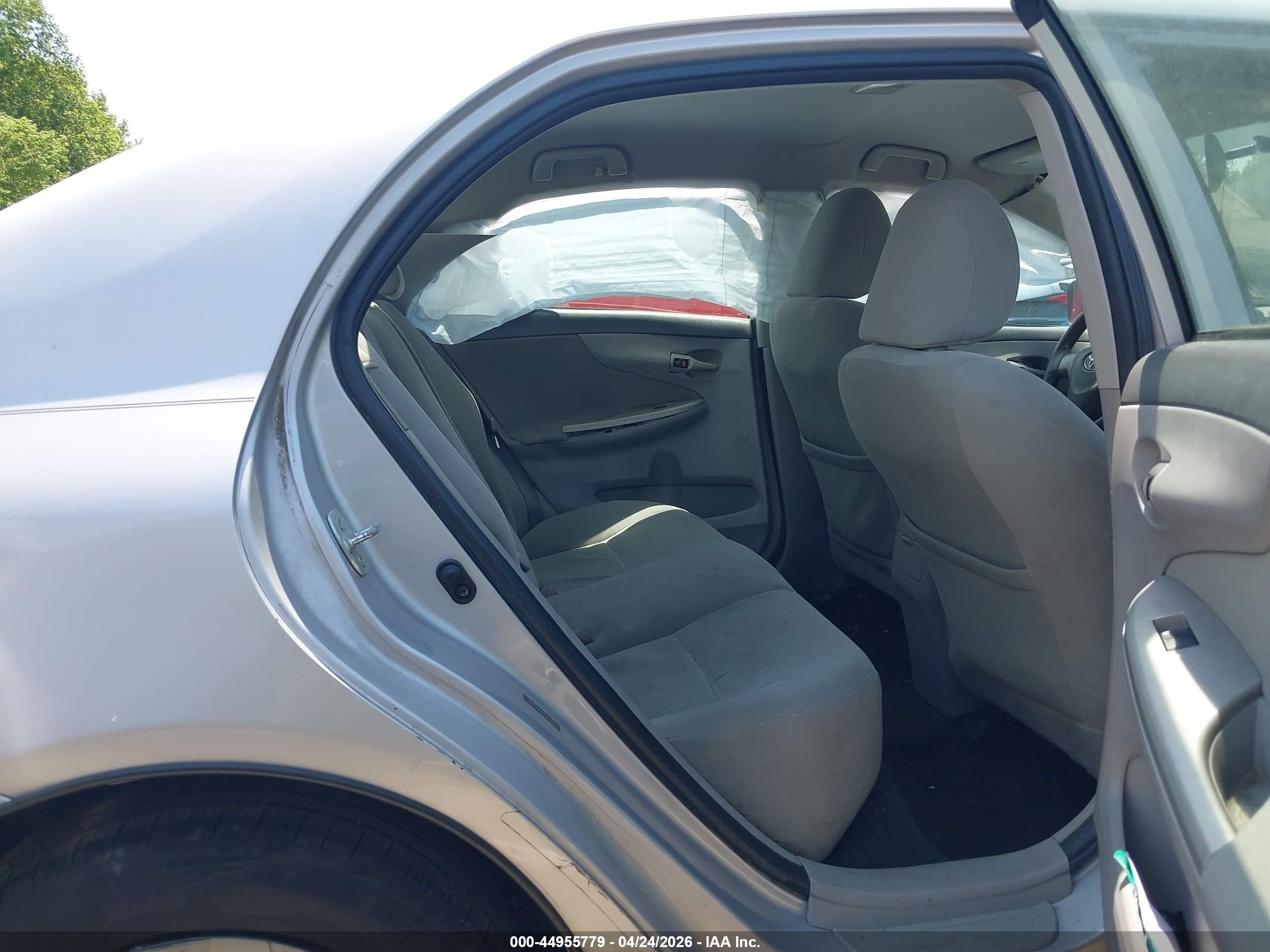 2010 Toyota Corolla Le Серый vin: 1NXBU4EEXAZ312907