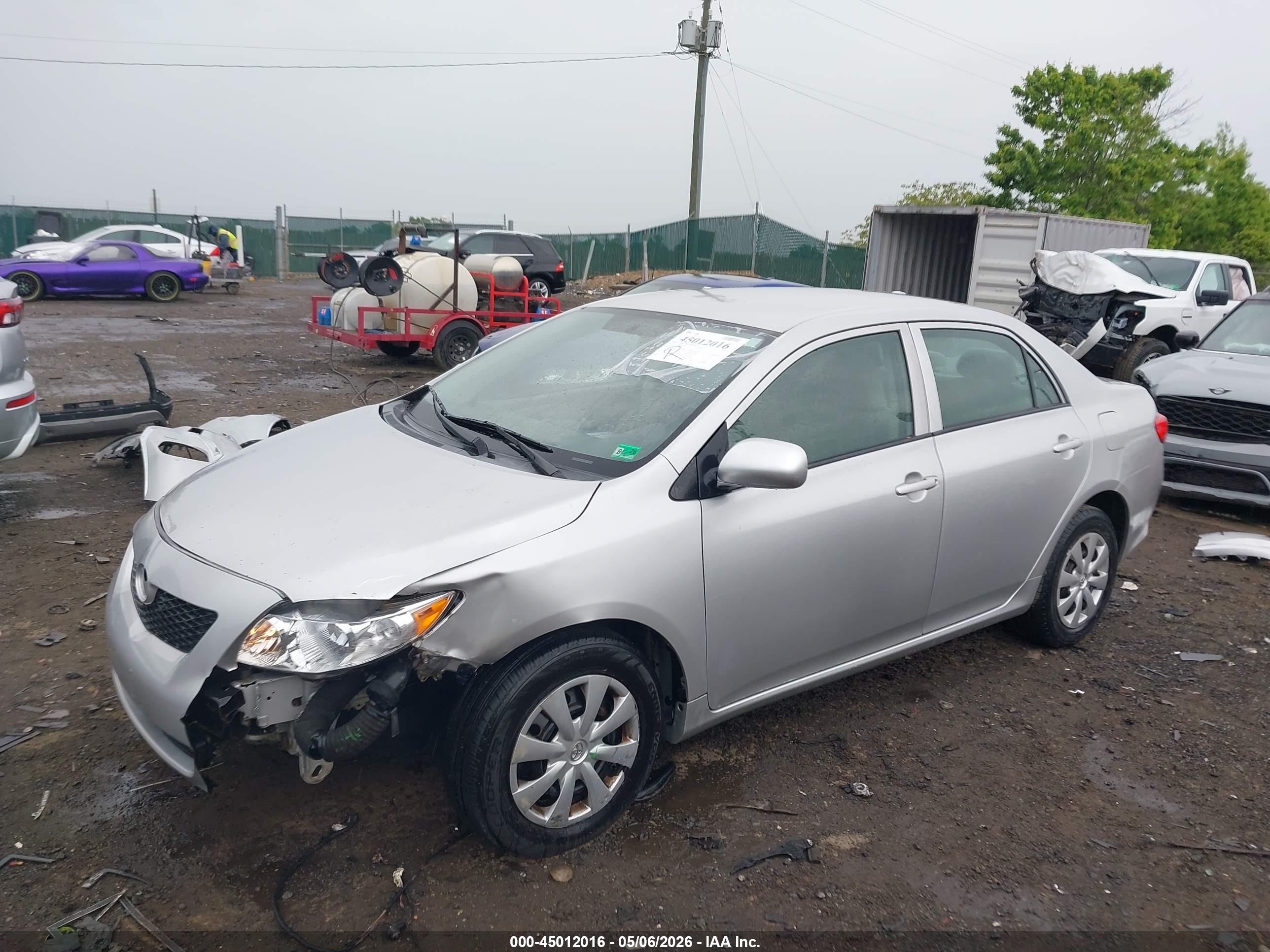 2010 Toyota Corolla Le Silver vin: 1NXBU4EEXAZ318710