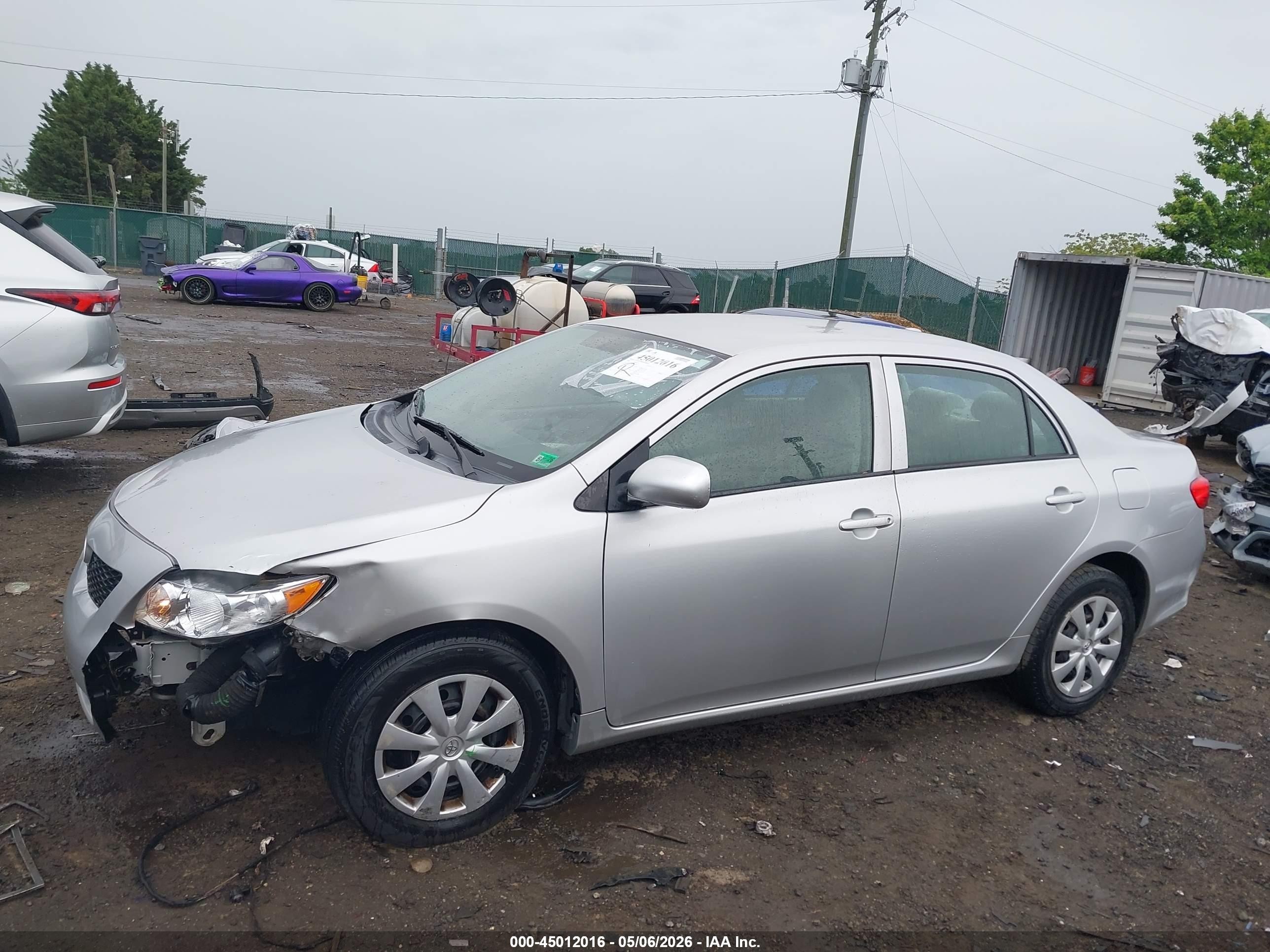 2010 Toyota Corolla Le Silver vin: 1NXBU4EEXAZ318710