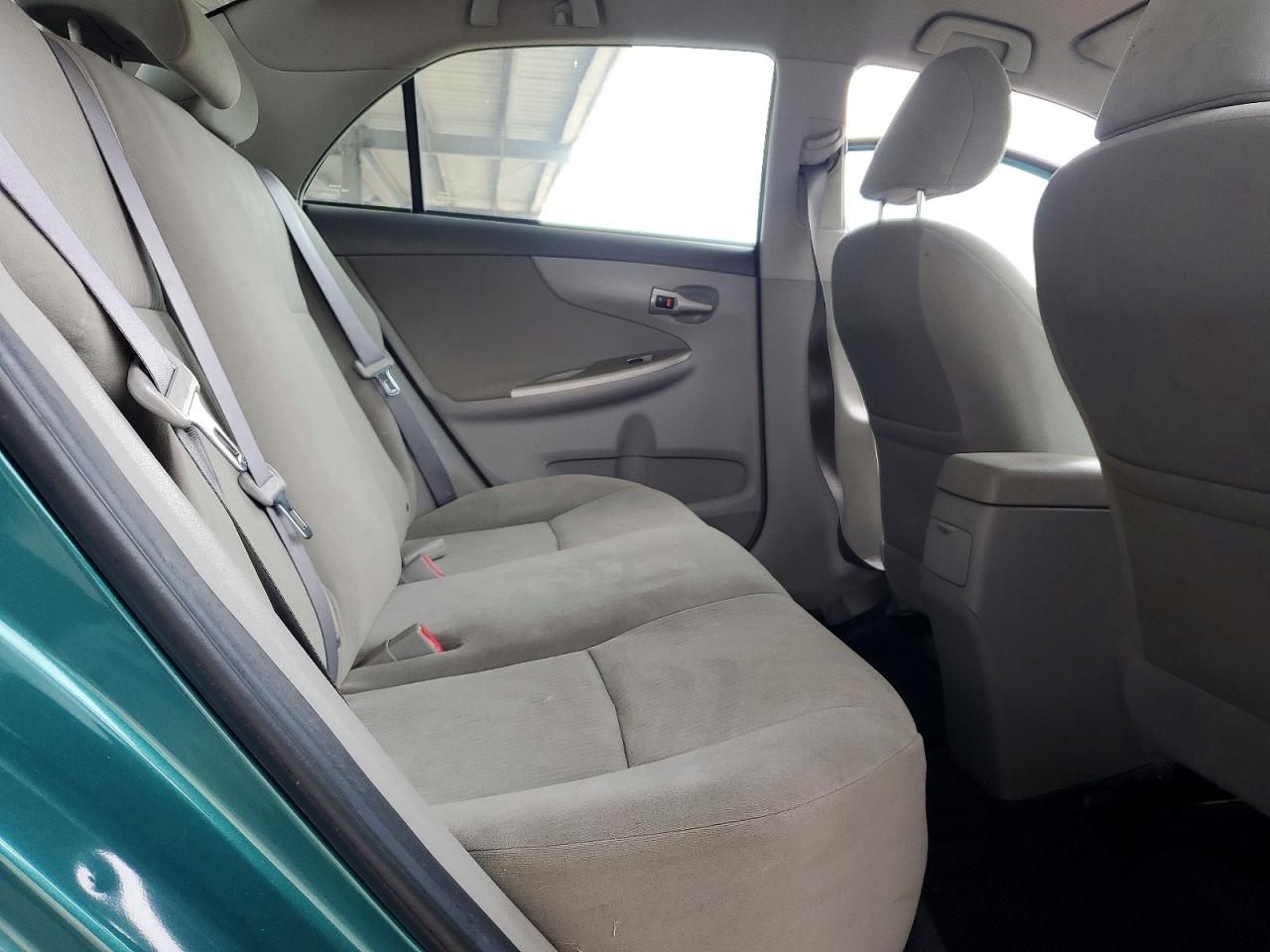 2010 Toyota Corolla Le Green vin: 1NXBU4EEXAZ323714