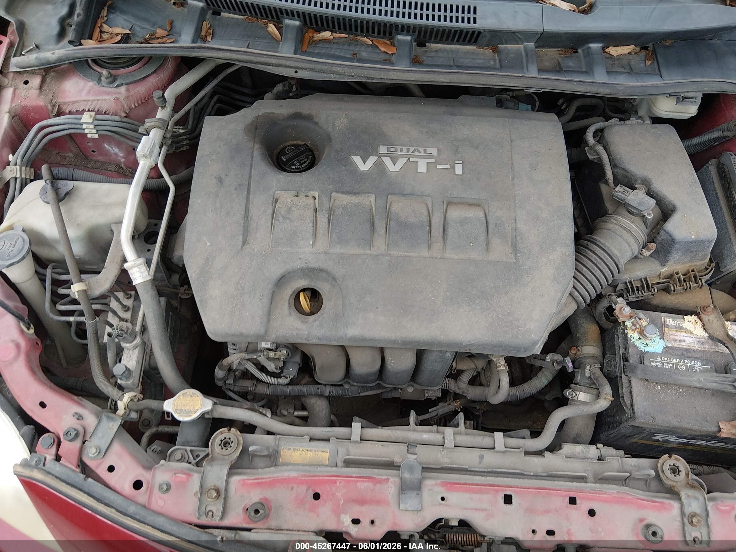 2010 Toyota Corolla Le Red vin: 1NXBU4EEXAZ353635