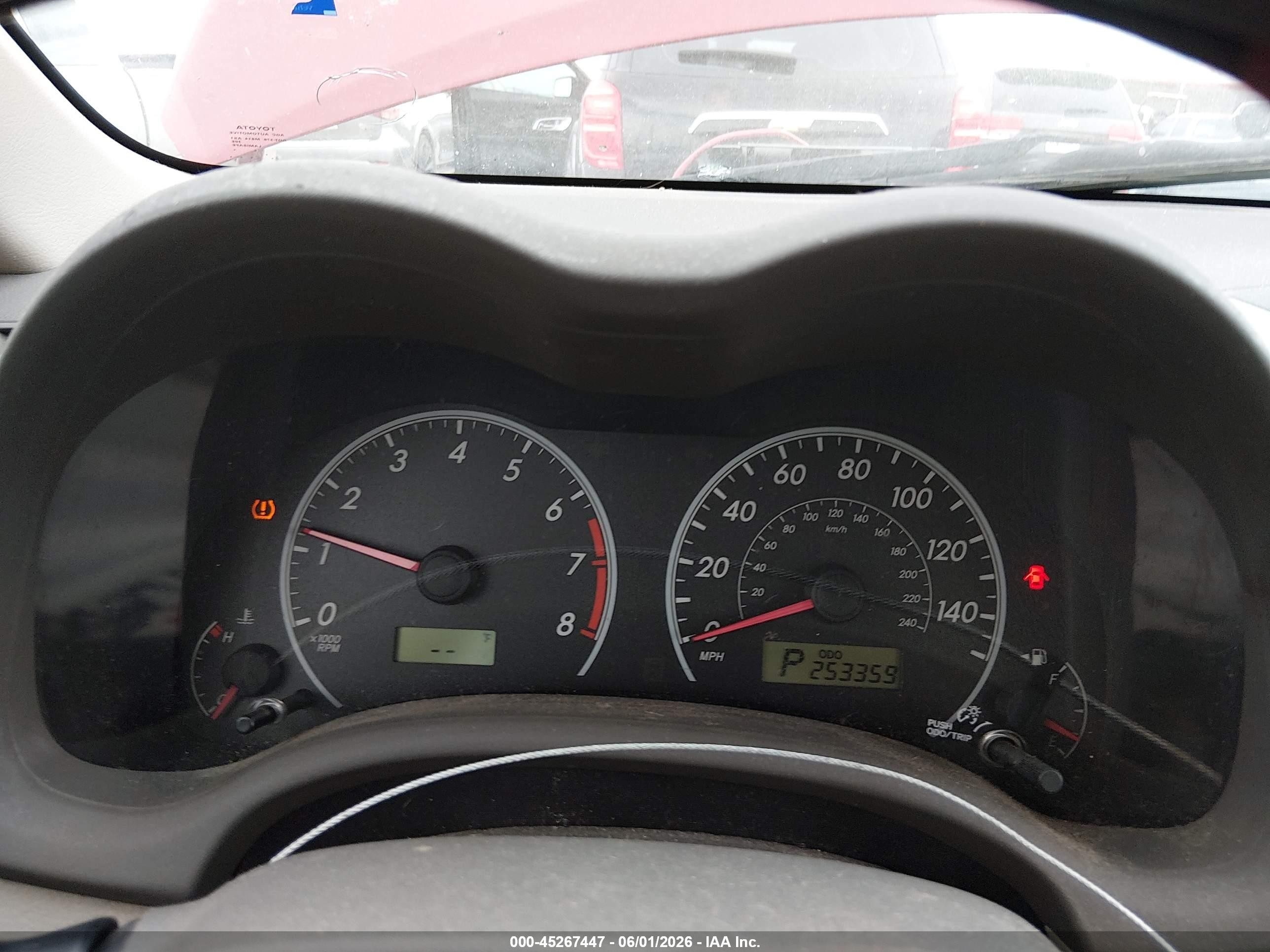 2010 Toyota Corolla Le Red vin: 1NXBU4EEXAZ353635