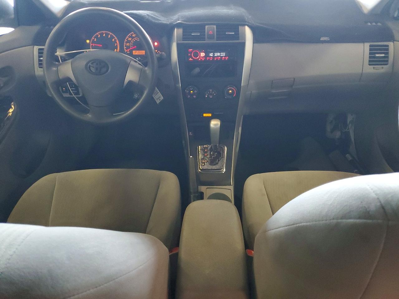 2010 Toyota Corolla Le White vin: 1NXBU4EEXAZ376431