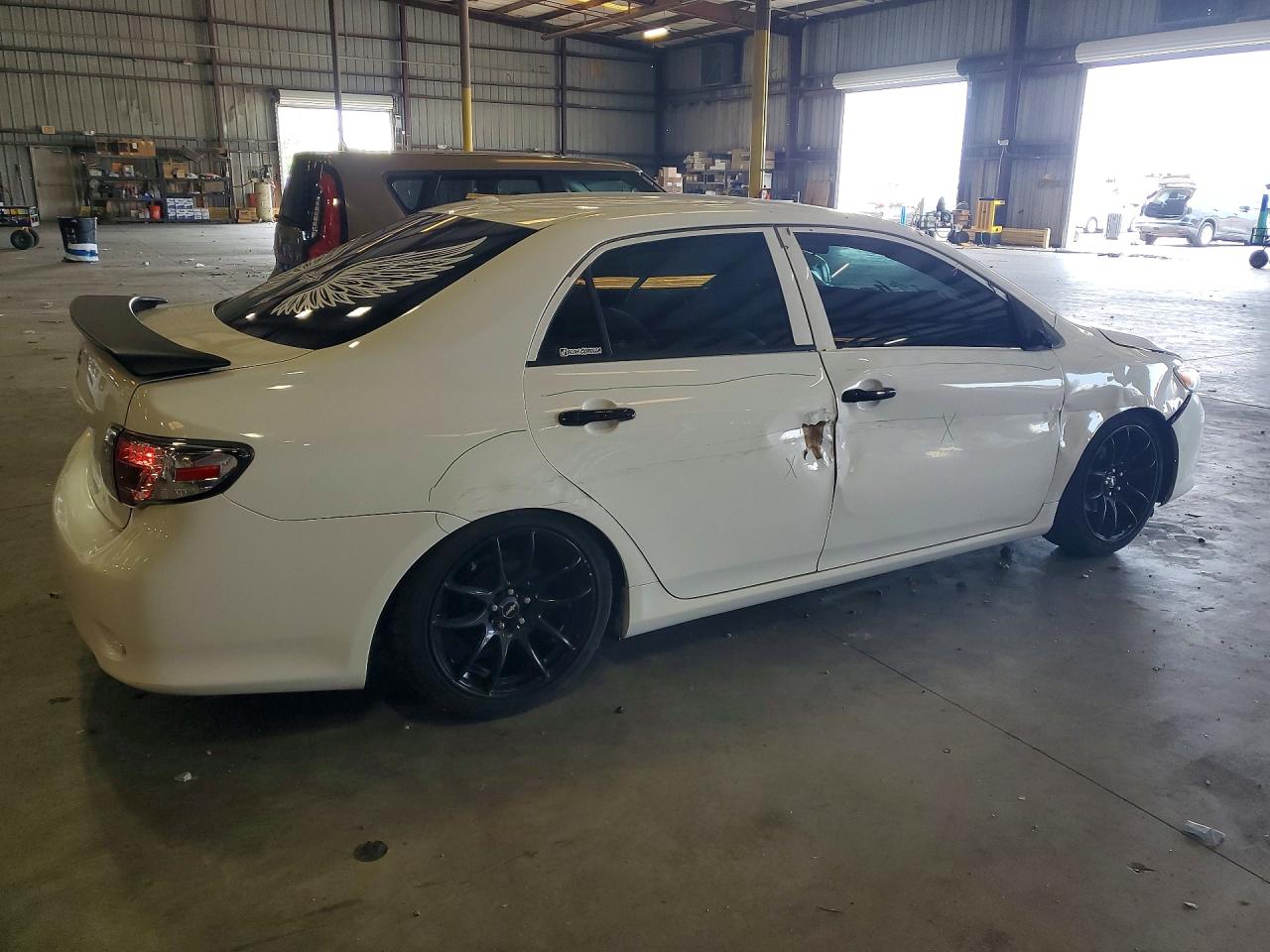 2010 Toyota Corolla Le White vin: 1NXBU4EEXAZ376431