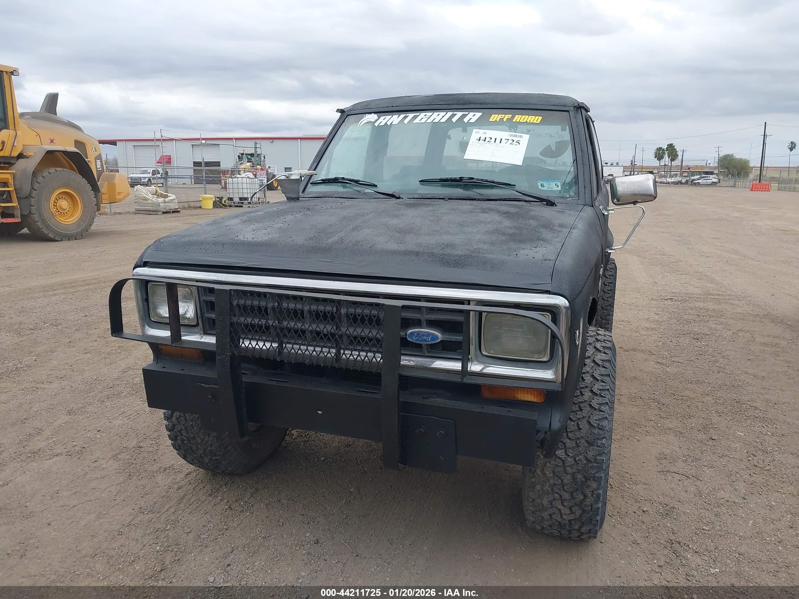 1984 Ford Bronco Ii   Black vin: 1FMCU14S4EUC99166