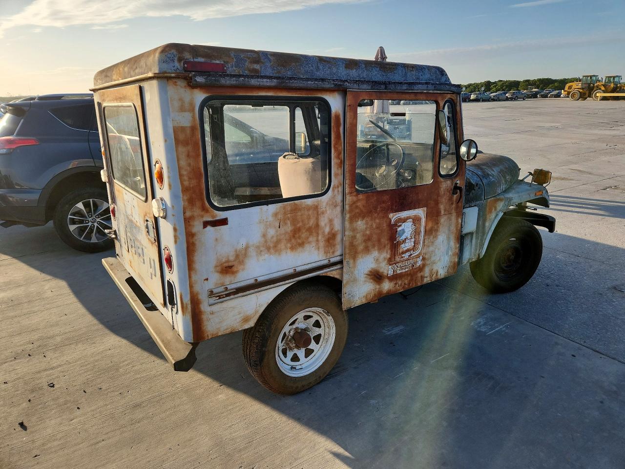 1983 Jeep Dj5/cj5 2d 4x4 Silver vin: 1UTBF00A4DS000634