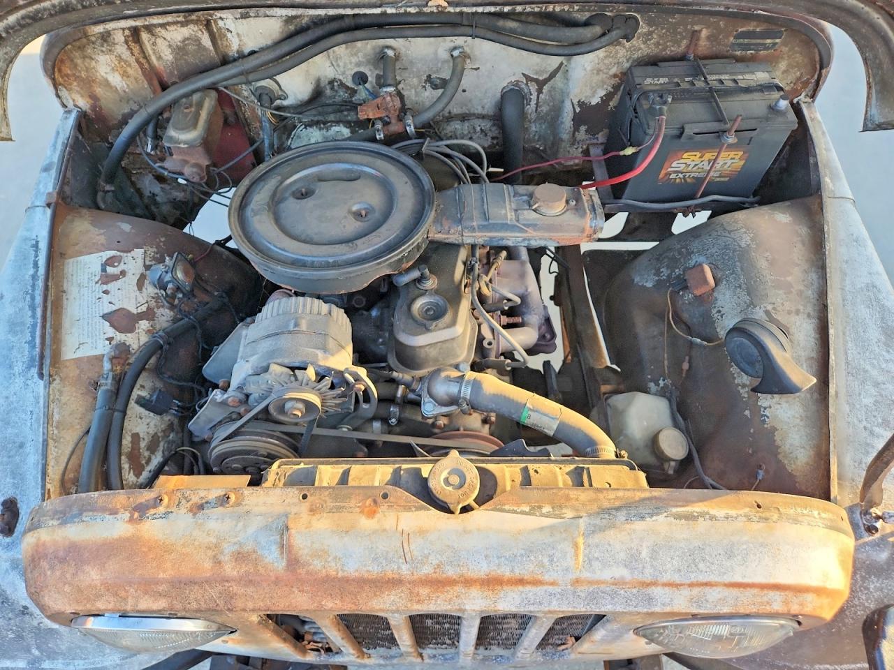 1983 Jeep Dj5/cj5 2d 4x4 Silver vin: 1UTBF00A4DS000634