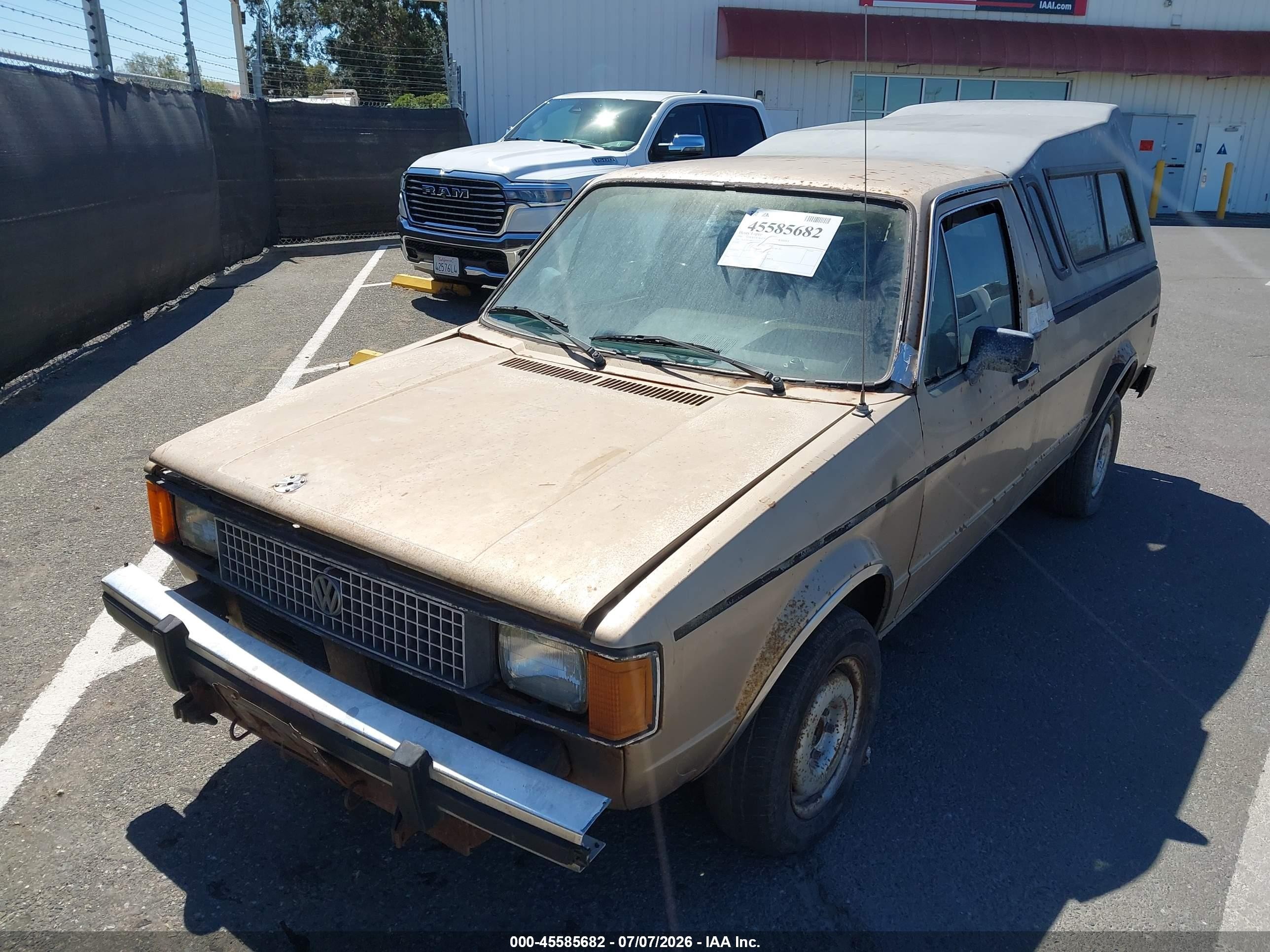 1981 Volkswagen Rabbit Truck Beige vin: 1V1LG017XBV191553