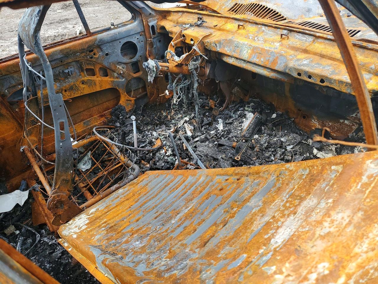 1982 Volkswagen Rabbit Truck Burn vin: 1V1LG017XCV002157