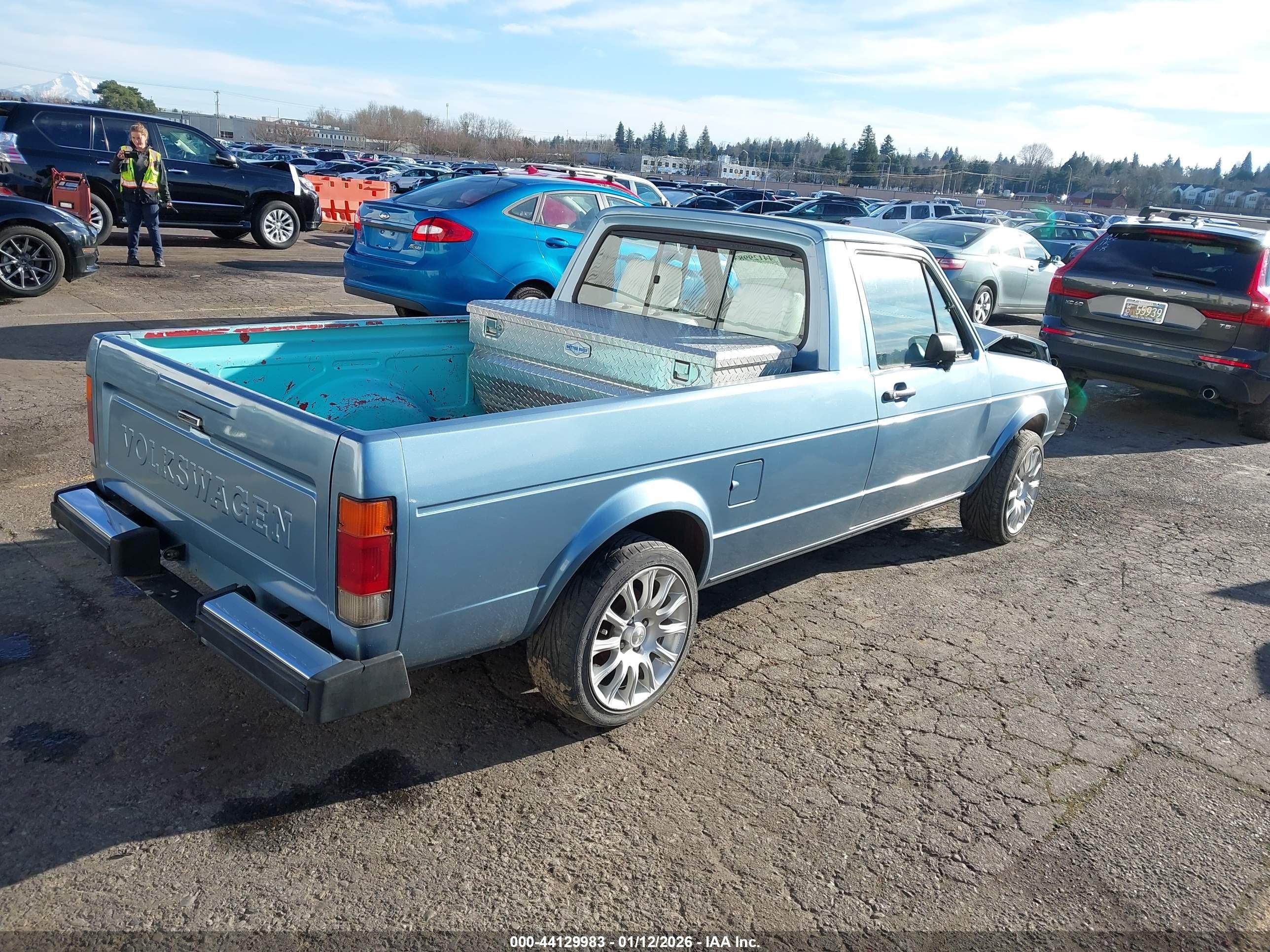 1981 Volkswagen Rabbit Truck Blue vin: 1V1MB0173BV172426